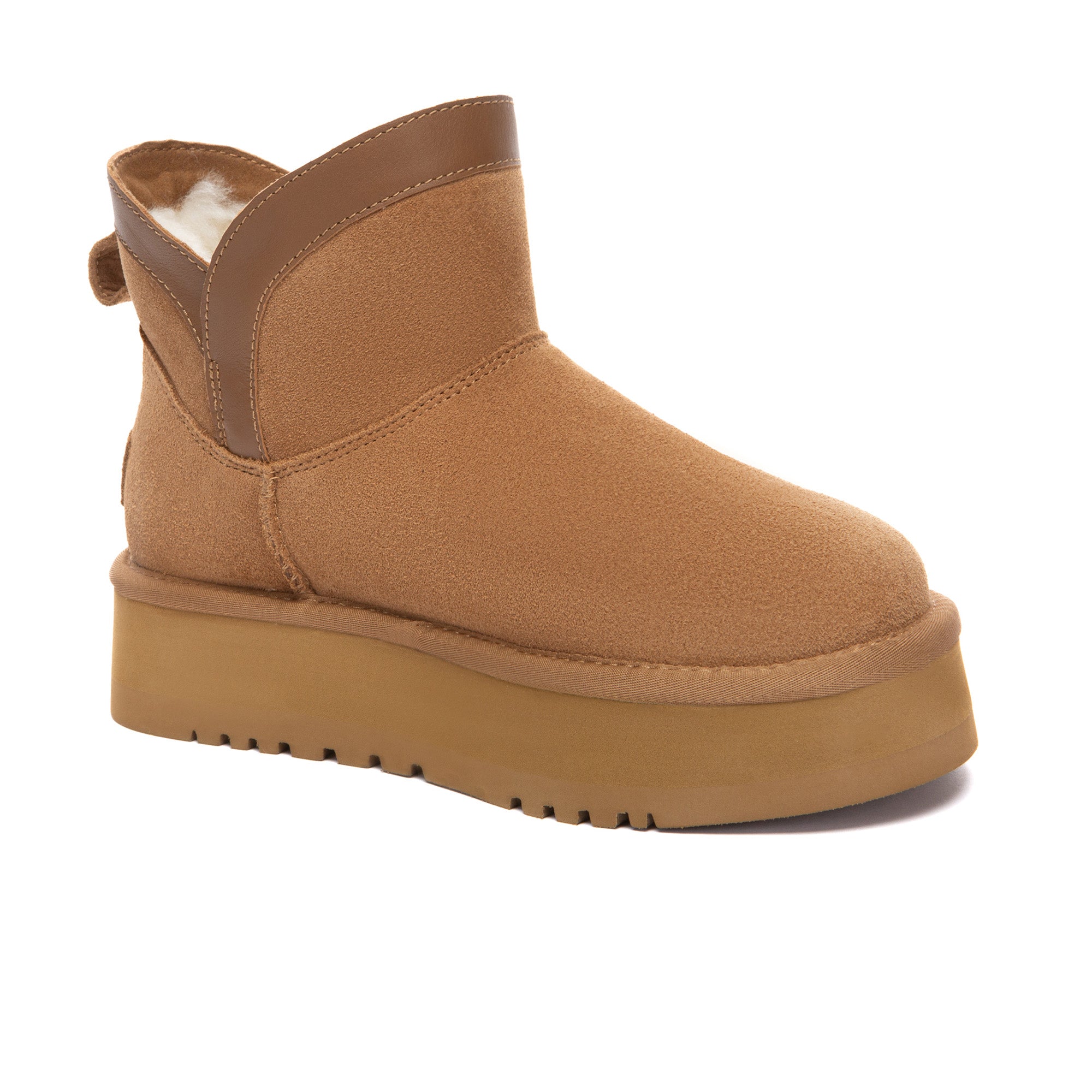EverUgg V Mini Classic Platform UGG Boots in neutral color, showcasing the cozy design and ankle-high style.