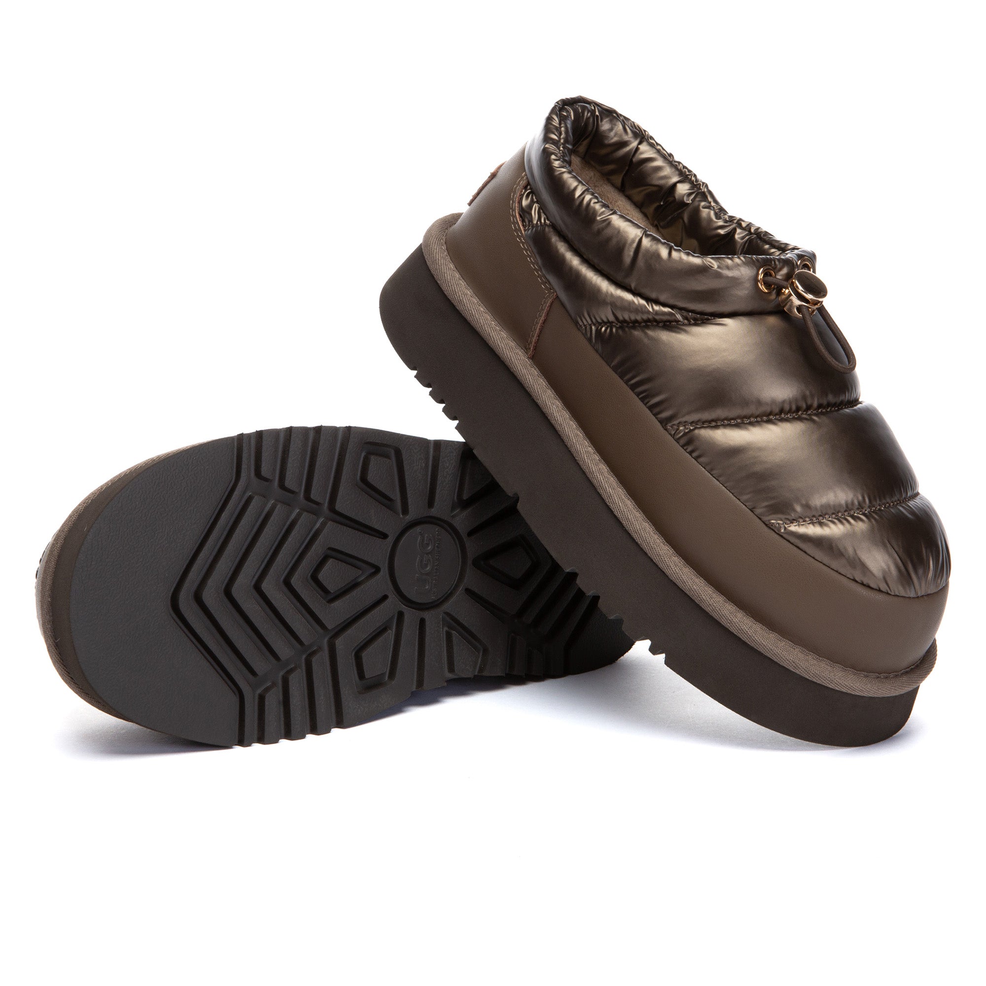 EverUgg Neo Puffer Platform slippers featuring plush UGG-style design and thick soles, perfect for cozy indoor wear.