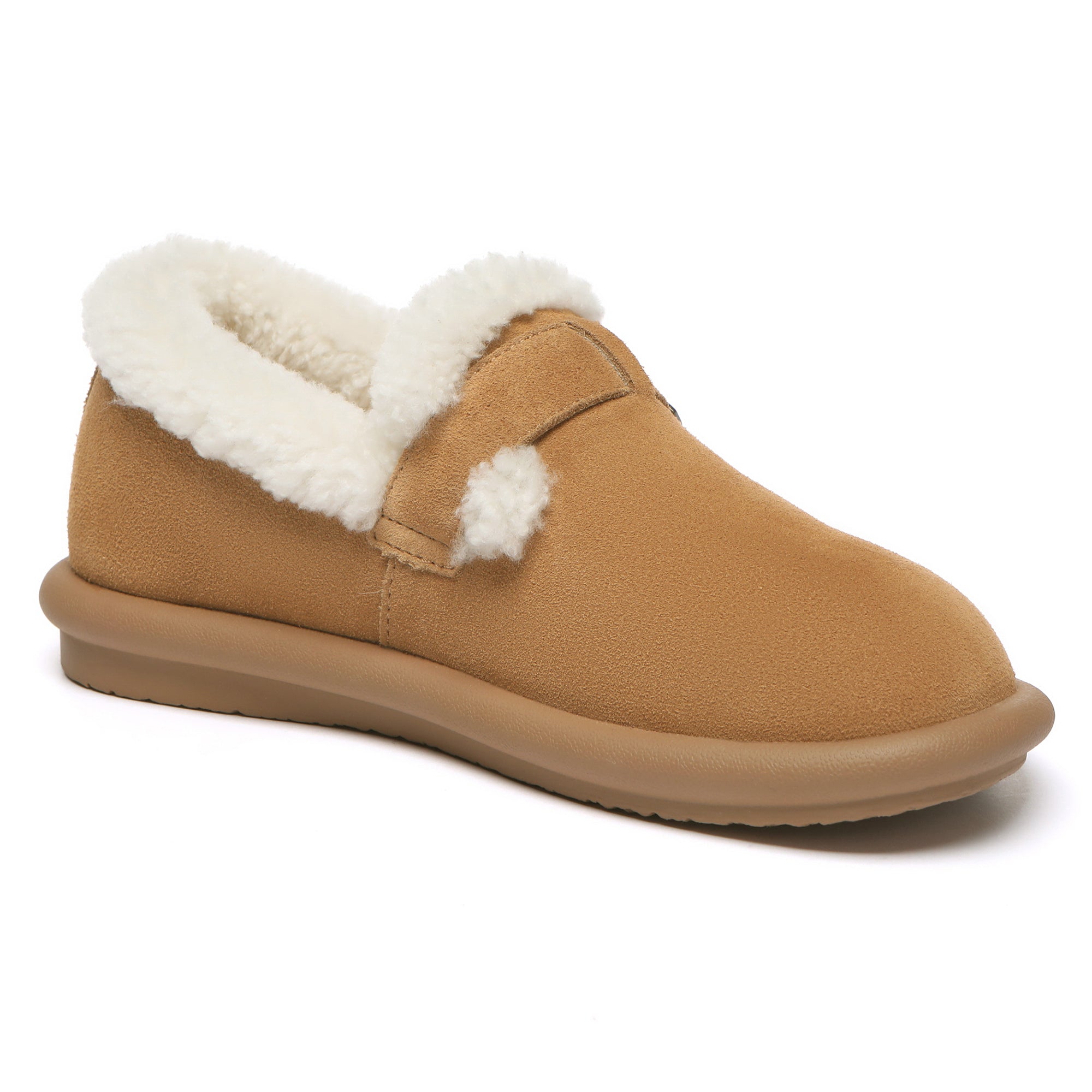 EverUgg adjustable buckle ankle slippers for women, featuring soft UGG slipper shoes with a stylish buckle detail.