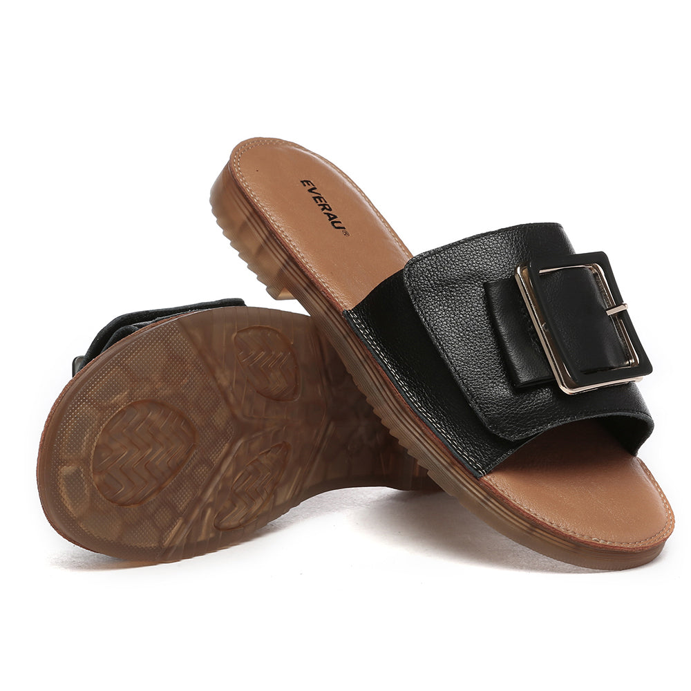 EverUgg Anni Ultra Soft Flat Sandals in black, lightweight slip-on footwear with cushioned straps for comfort.