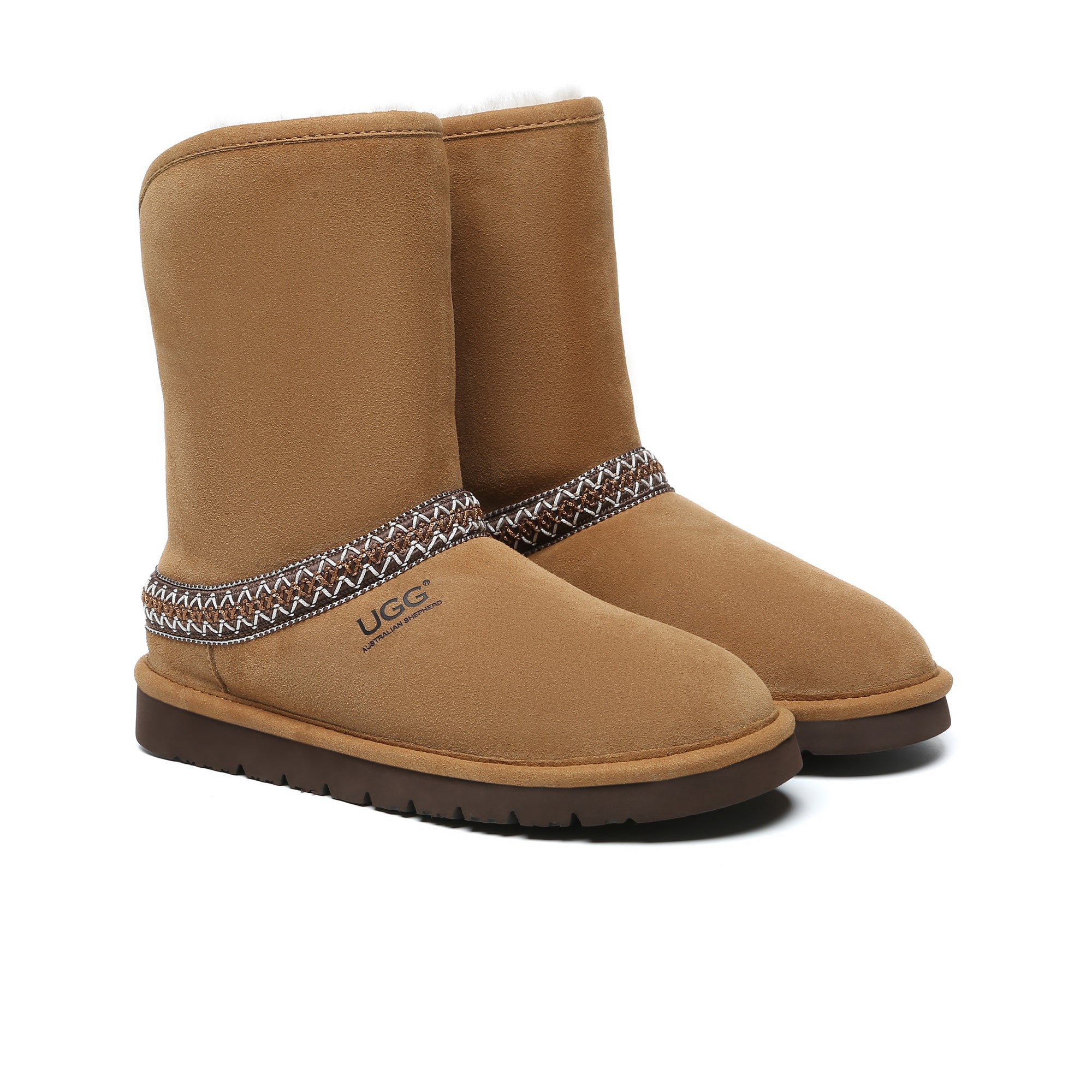 EverUgg Bohemian knitted UGG short classic boots for women, featuring cozy knit texture and stylish design.