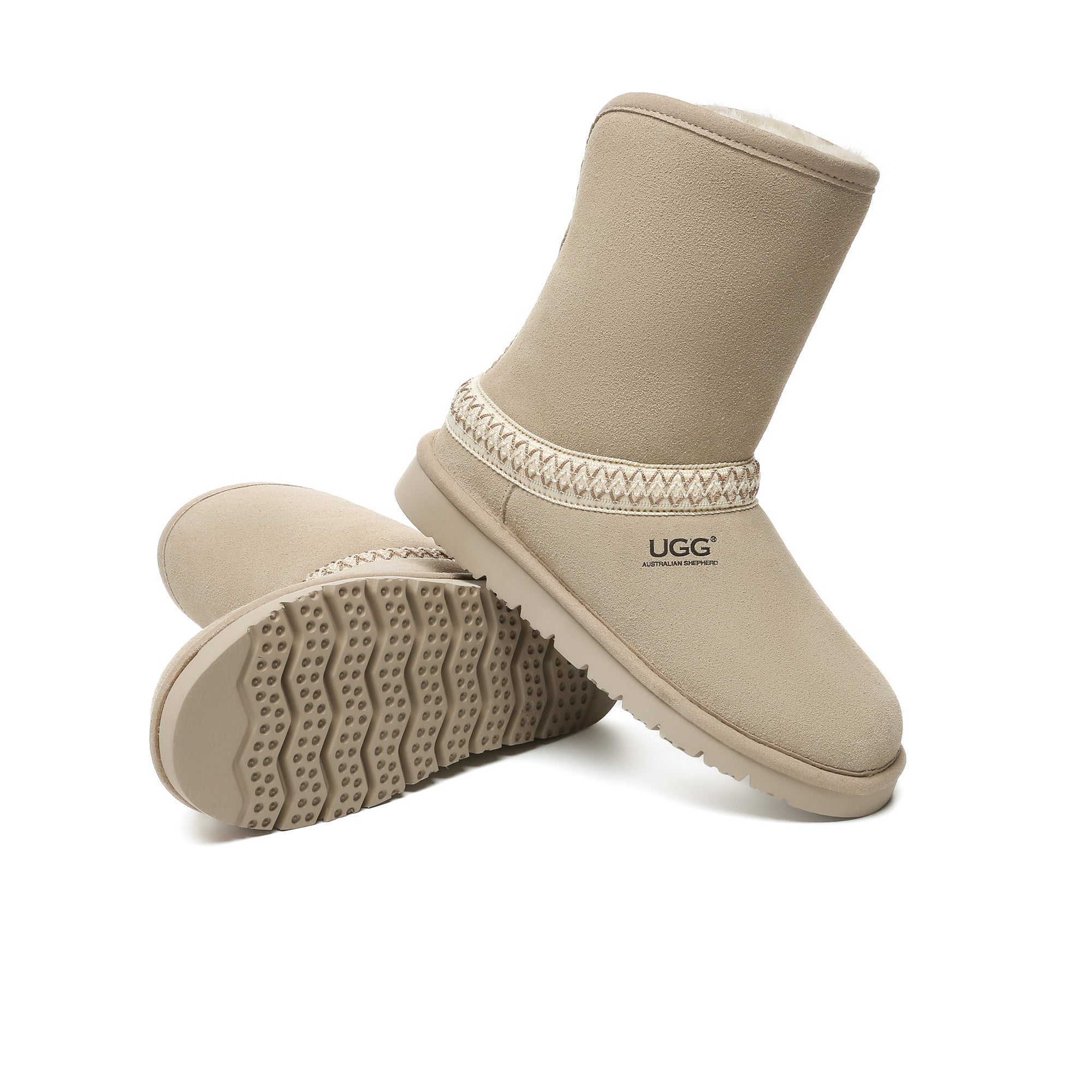 EverUgg Bohemian knitted UGG short classic boots for women, featuring cozy knitted design and suede exterior.