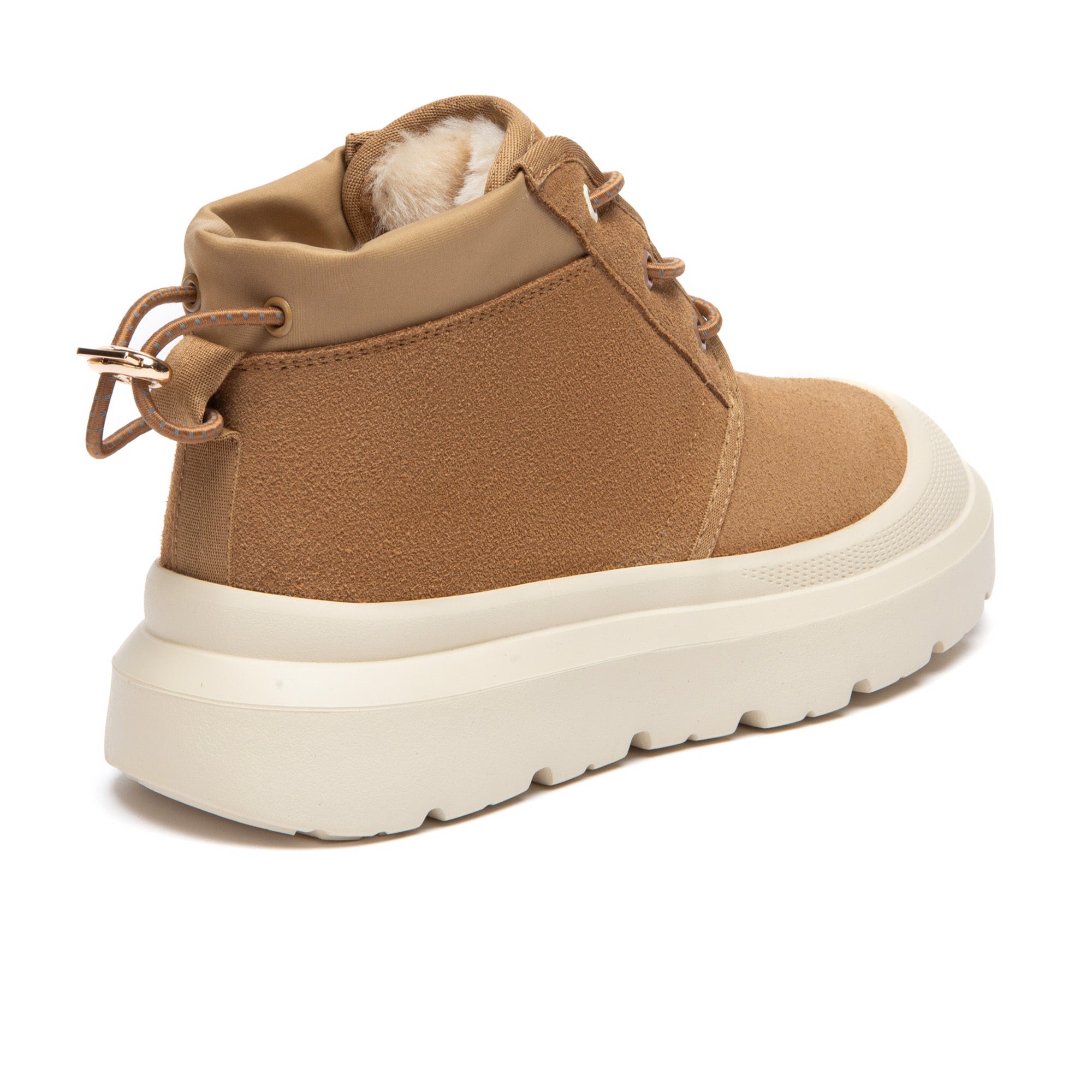 EverUgg lace-up sneakers in large size, stylish casual sneakers with white laces and a comfortable rubber sole.