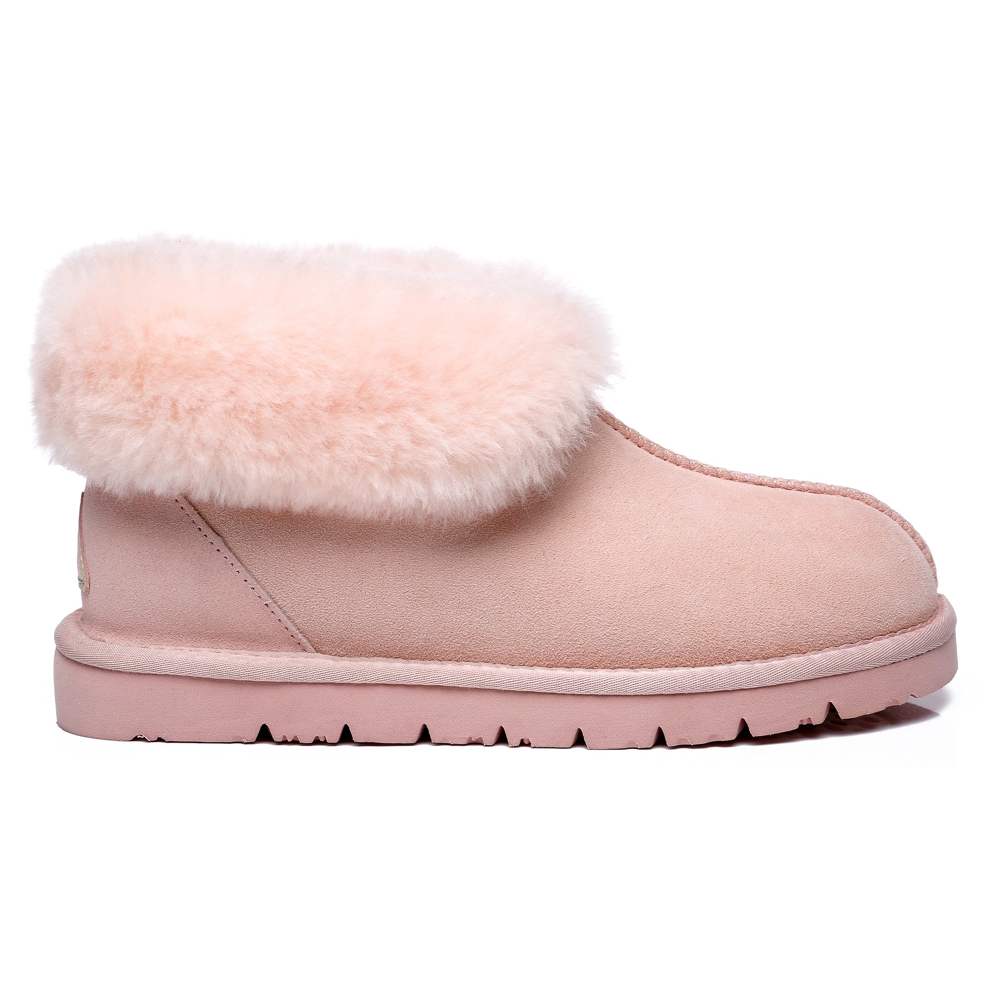EverUgg Classic Mallow sheepskin UGG slipper for women, featuring soft, plush interior and cozy design for comfortable indoor wear.