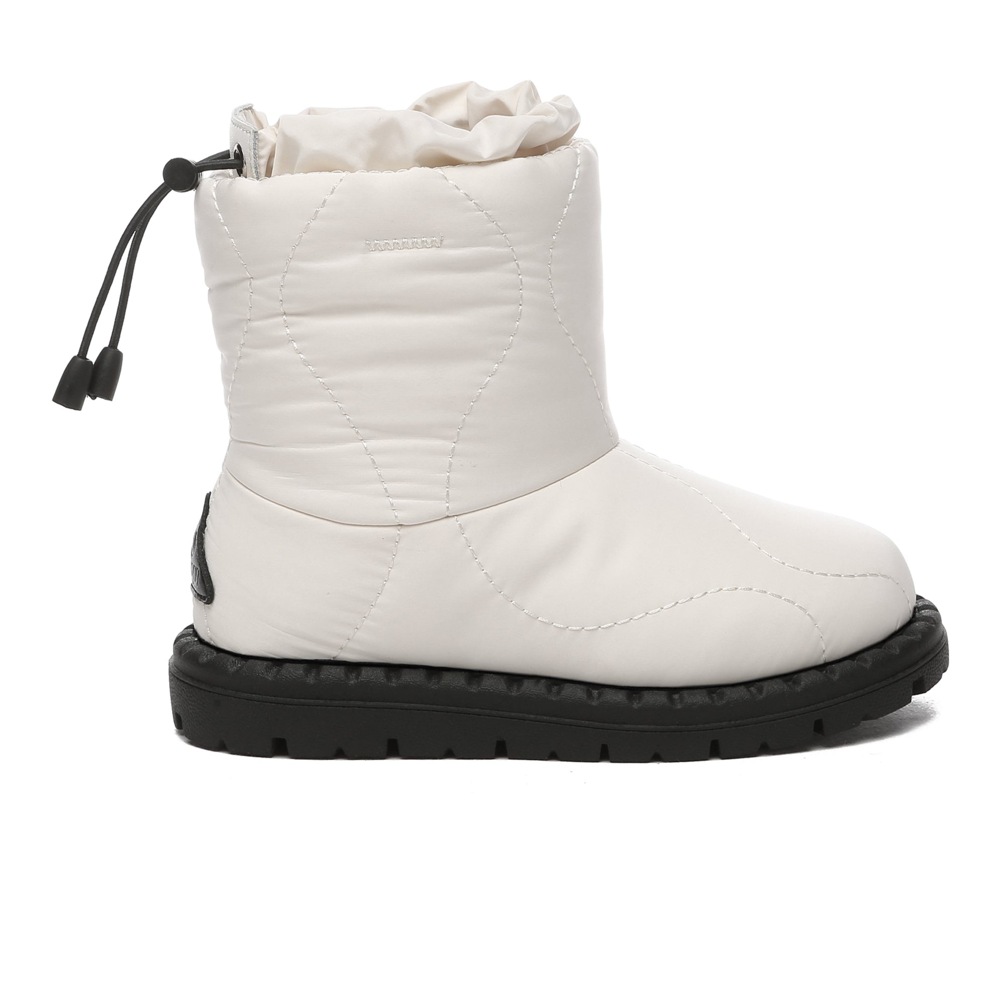 Kids waterproof sheepskin UGG boots by EverUgg featuring soft fabric, waterproof design, and classic UGG styling for toddlers and kids.