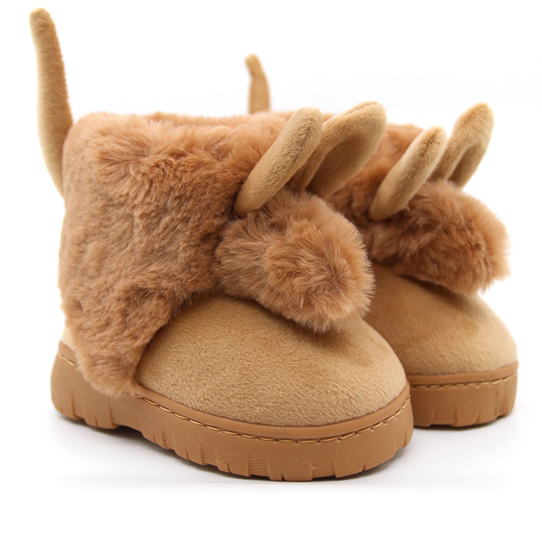 Kids' Shearers UGG kangaroo boots with soft fur lining, stylish fashion shoes for children, featuring a warm, durable design.