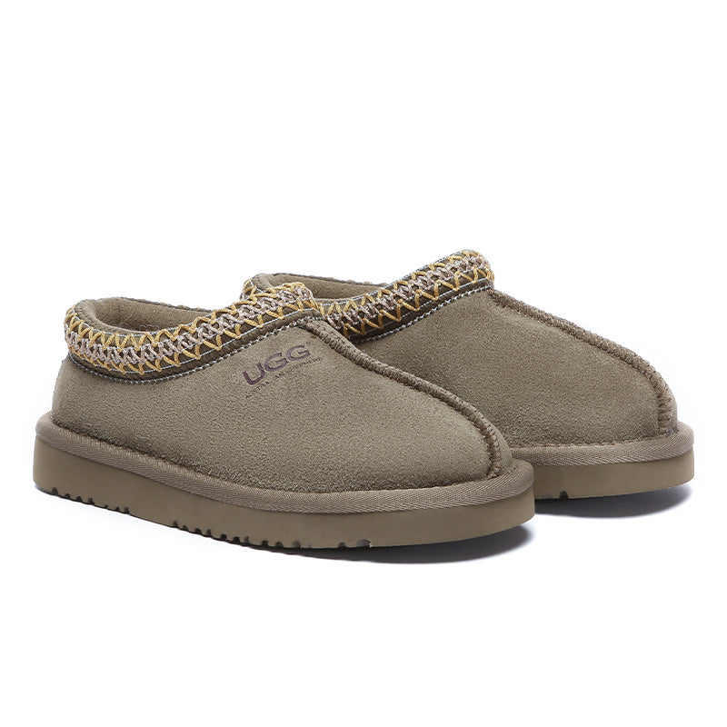 Cozy Koori Kids UGG slippers by EverUgg, soft plush interior, slip-on design, perfect for kids' comfortable indoor wear.