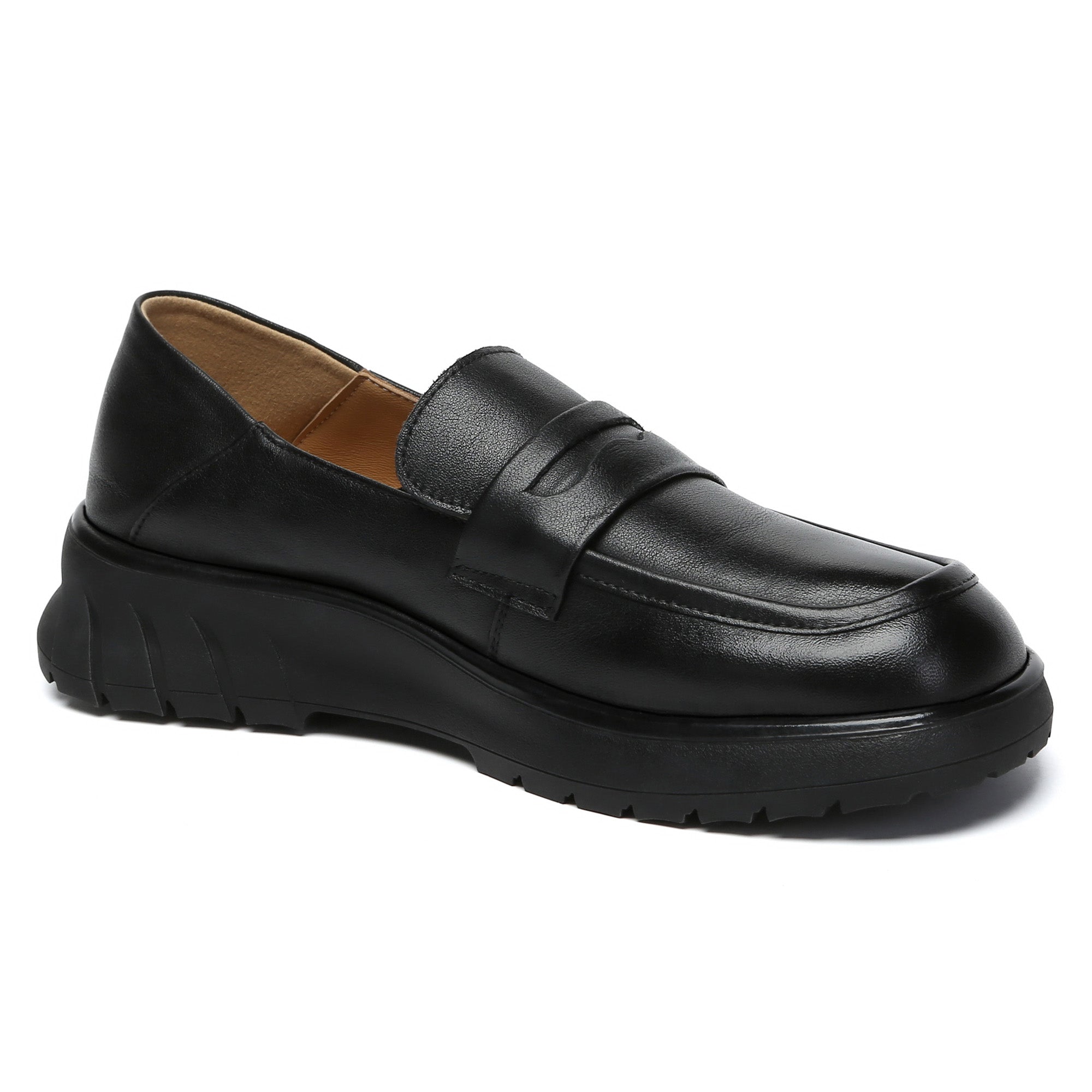 EverUgg leather slip-on loafer with sleek design, smooth leather upper, and classic silhouette for casual or formal wear.
