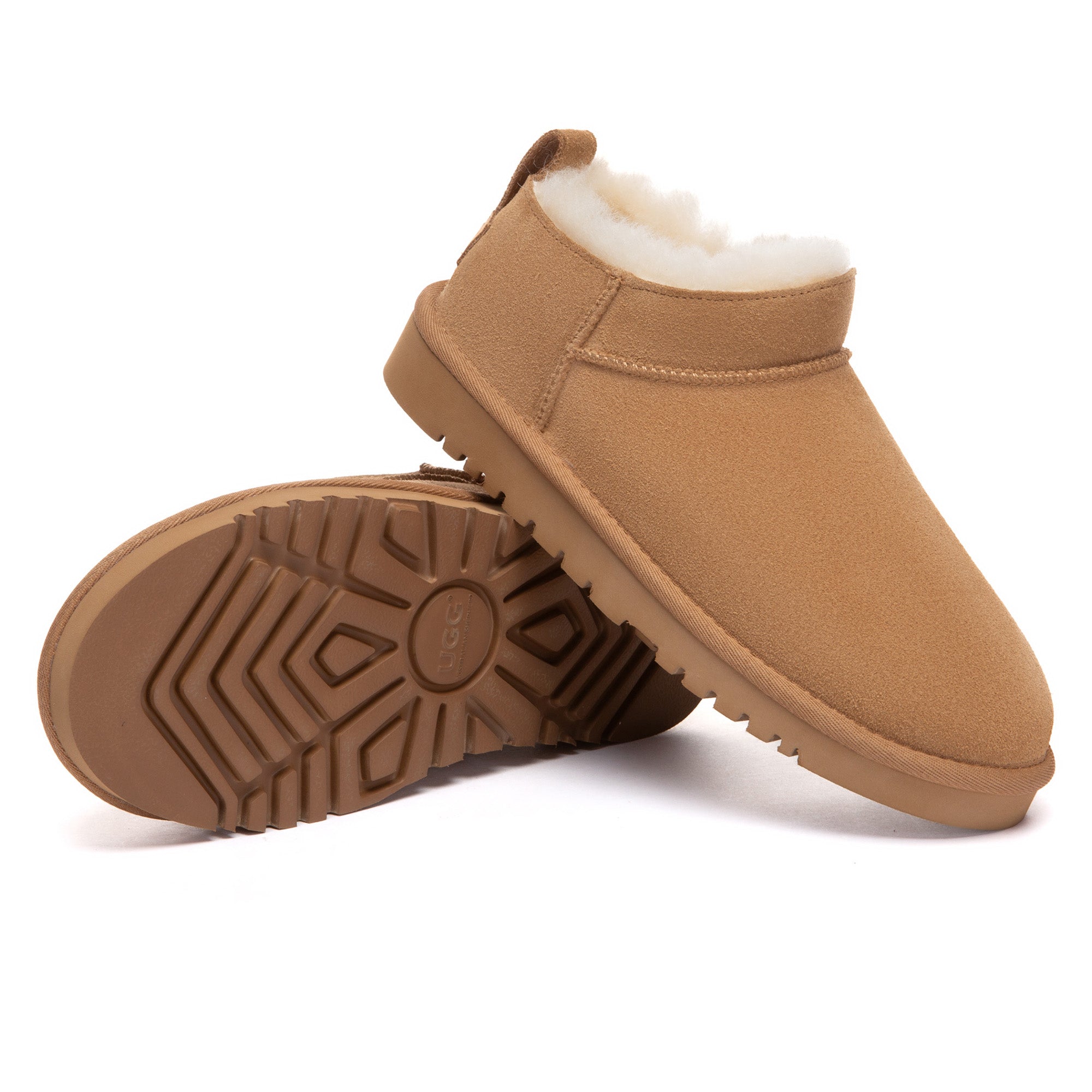 EverUgg Lune Nano Ankle Classic UGG Boots in beige with soft sheepskin lining and rubber sole, stylish and cozy for winter.