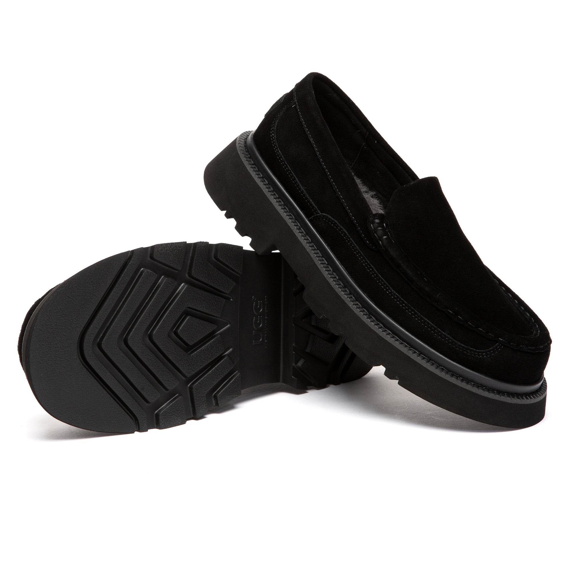 Men's casual EverUgg loafers flats with smooth leather finish and classic slip-on style, suitable for everyday wear.