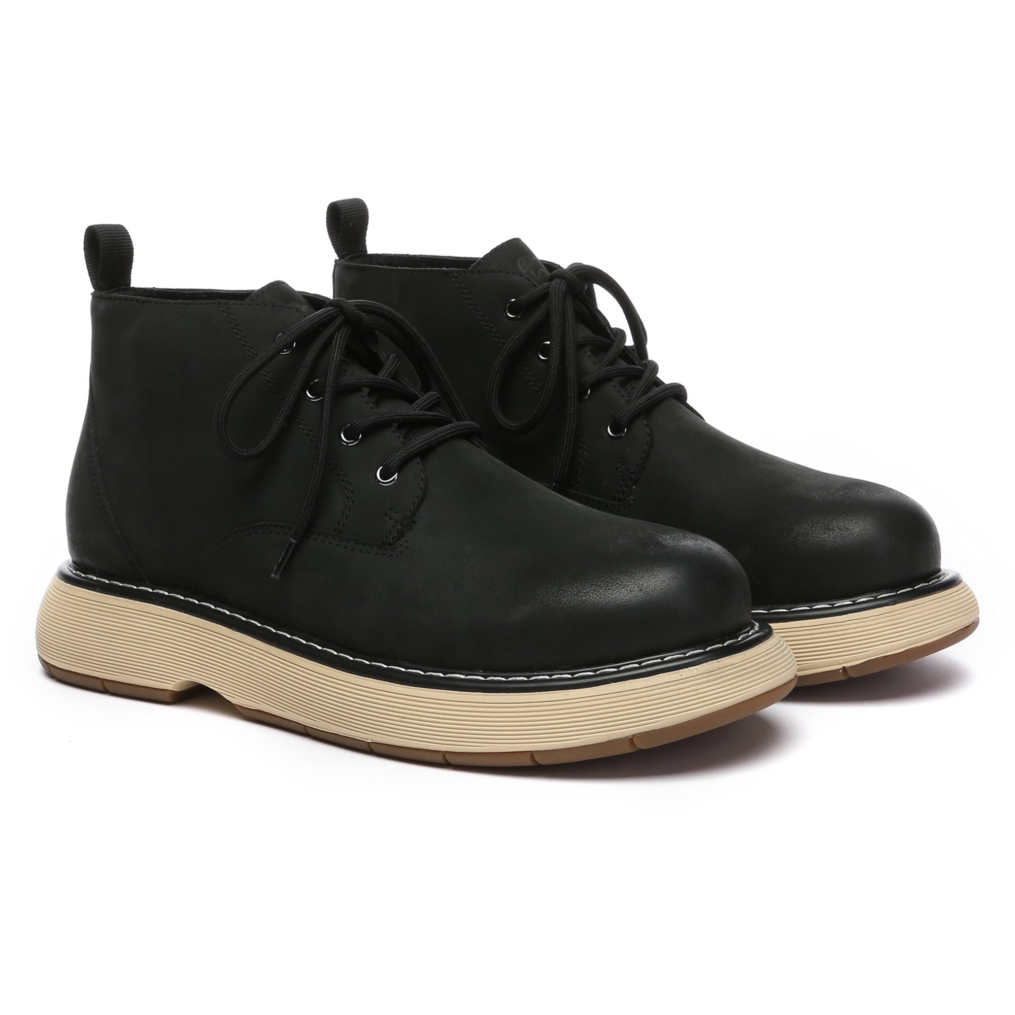 Men's premium casual leather shoes by EverUgg featuring sleek design and classic brown leather finish.