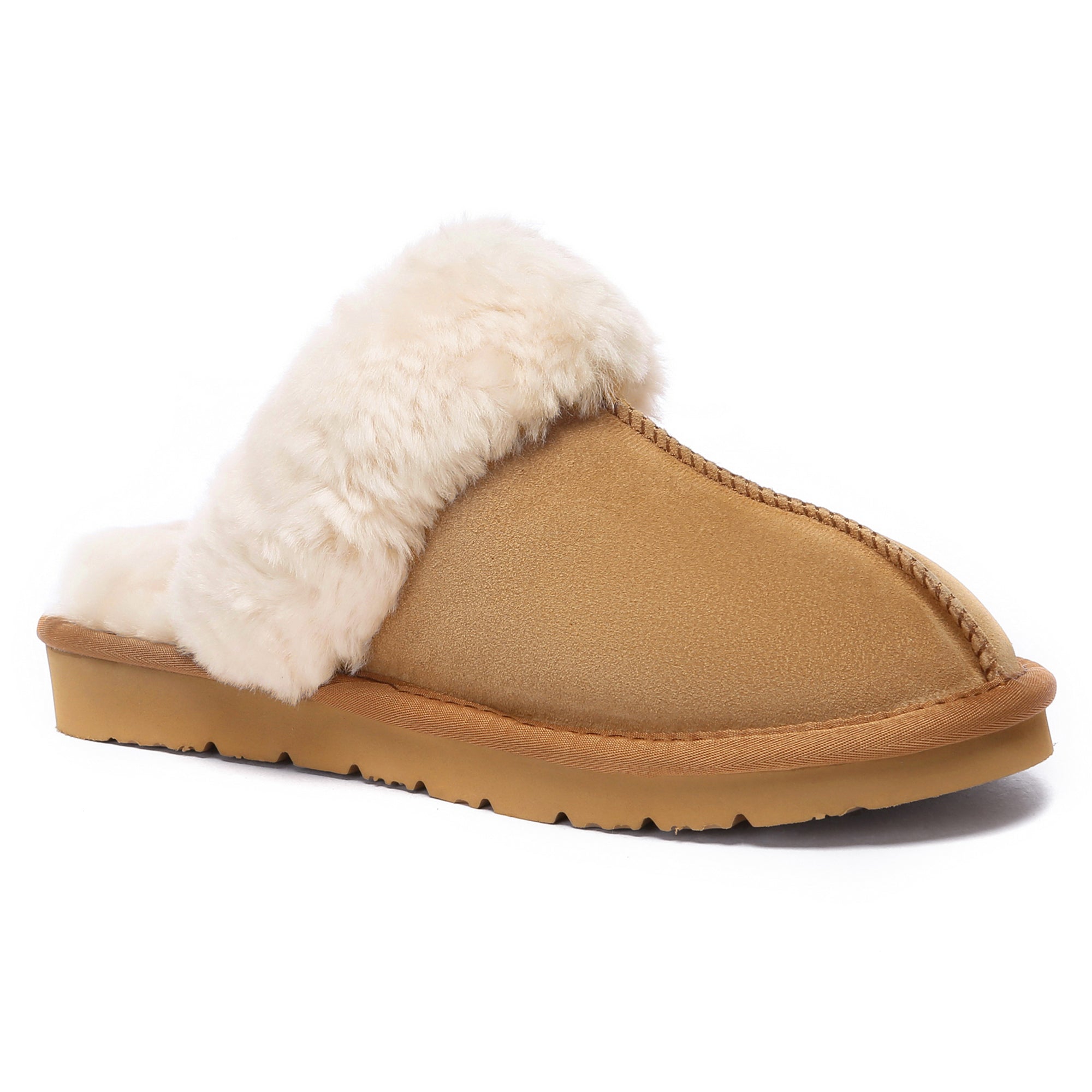 EverUgg Muffin sheepskin winter slippers with plush interior and cozy design for warm comfort.