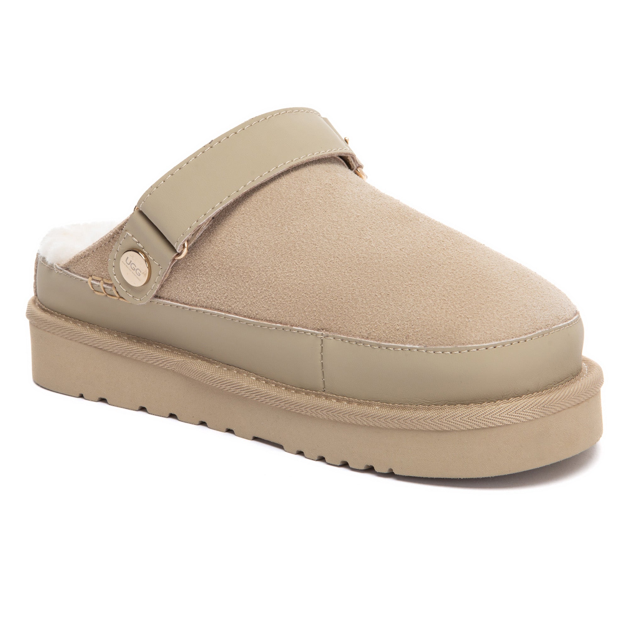EverUgg Norv Slingback Platform Slippers with a cushioned sole and open-back design, featuring a stylish slip-on style for comfort.