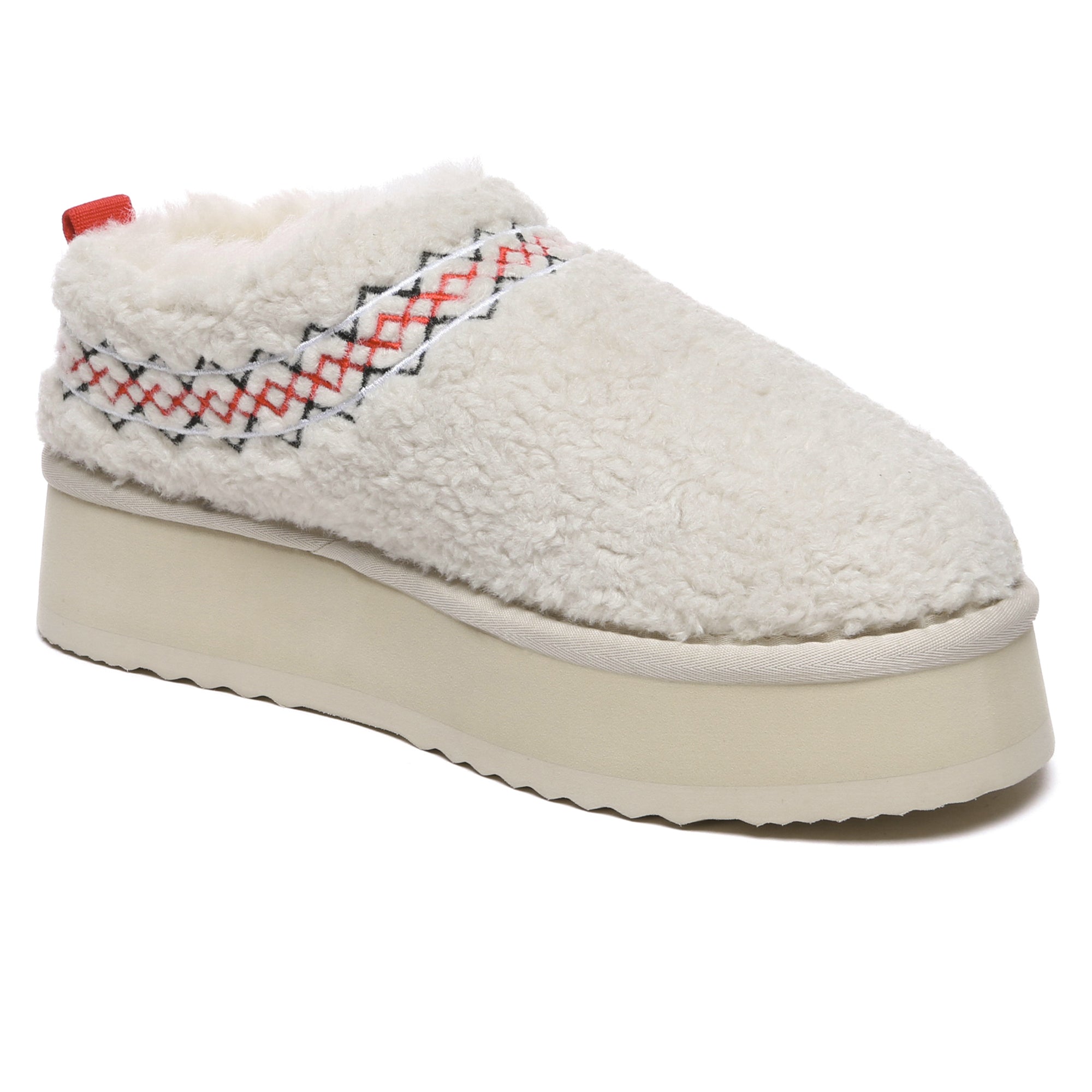 EverUgg PlushCozy Platform UGG slippers for women with soft plush material and thick platform sole, perfect for indoor comfort.