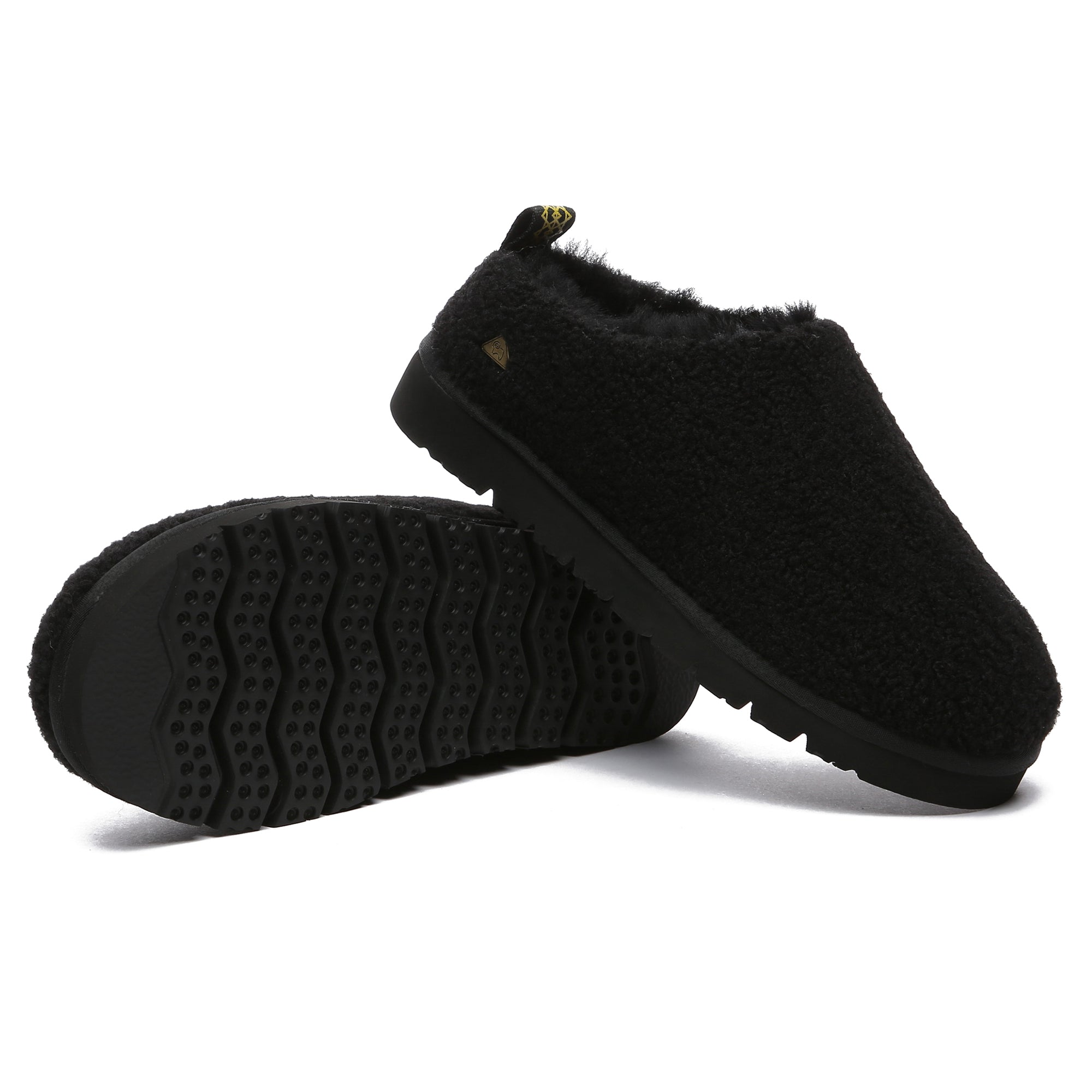 EverUgg PlushCozy slippers with soft plush material and open-toe design, perfect for comfortable indoor wear.