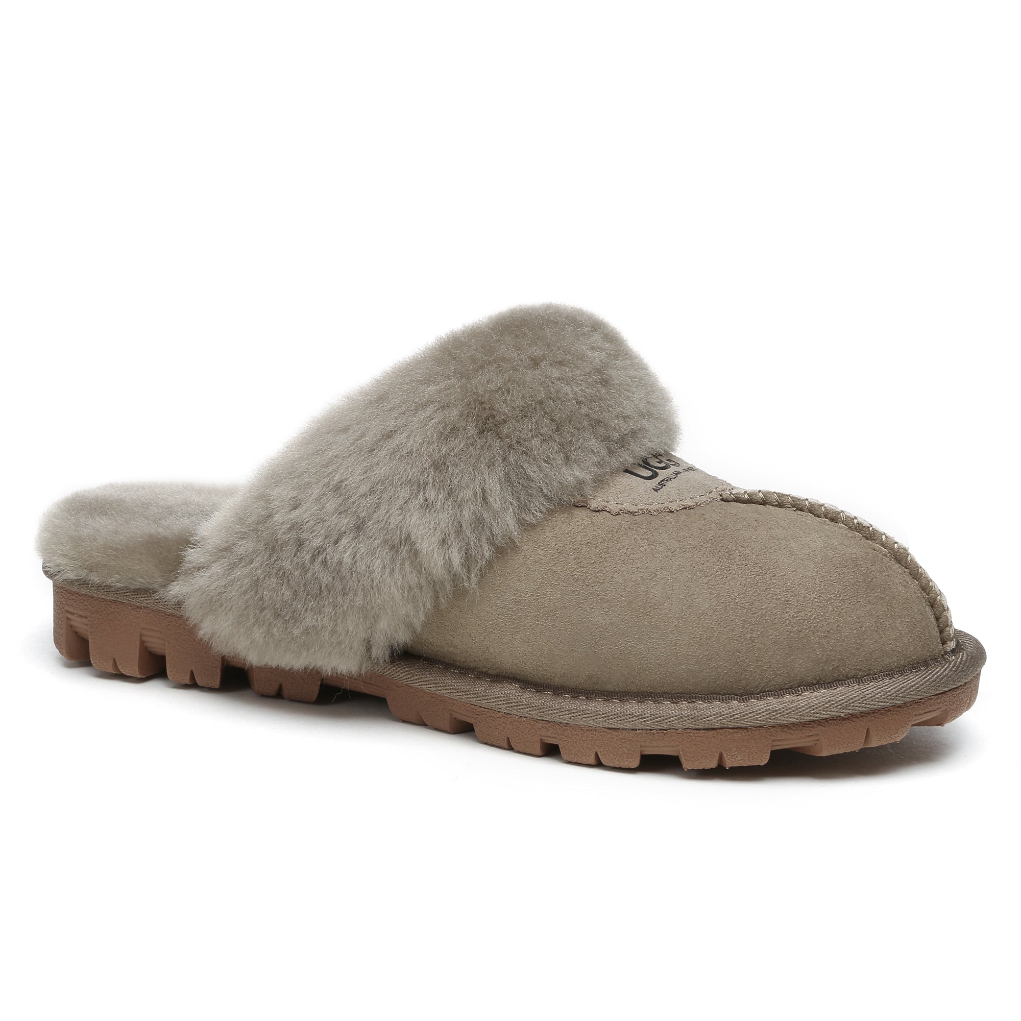 EverUgg premium anti-slip women's slippers featuring soft plush lining and non-slip soles for comfortable indoor wear.