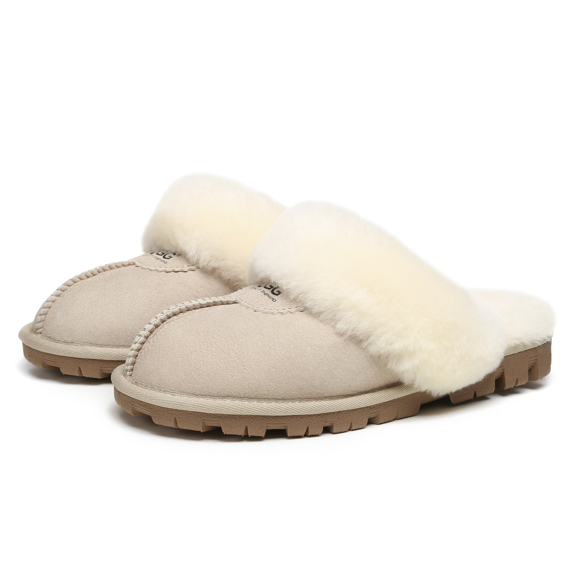 EverUgg premium anti-slip women's slippers with plush lining and slip-resistant soles, perfect for cozy indoor wear.