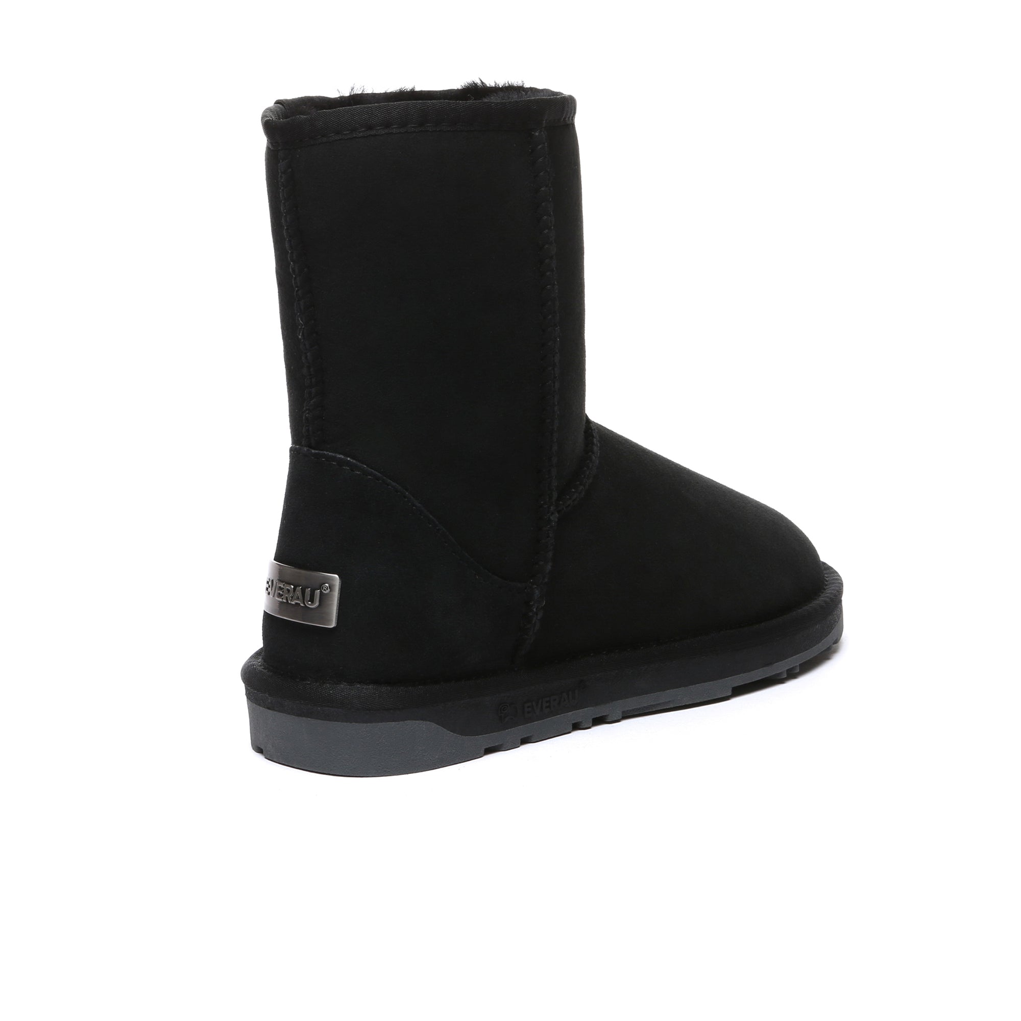 EverUgg premium short classic sheepskin UGG boots for women, featuring soft sheepskin and a cozy, stylish design.