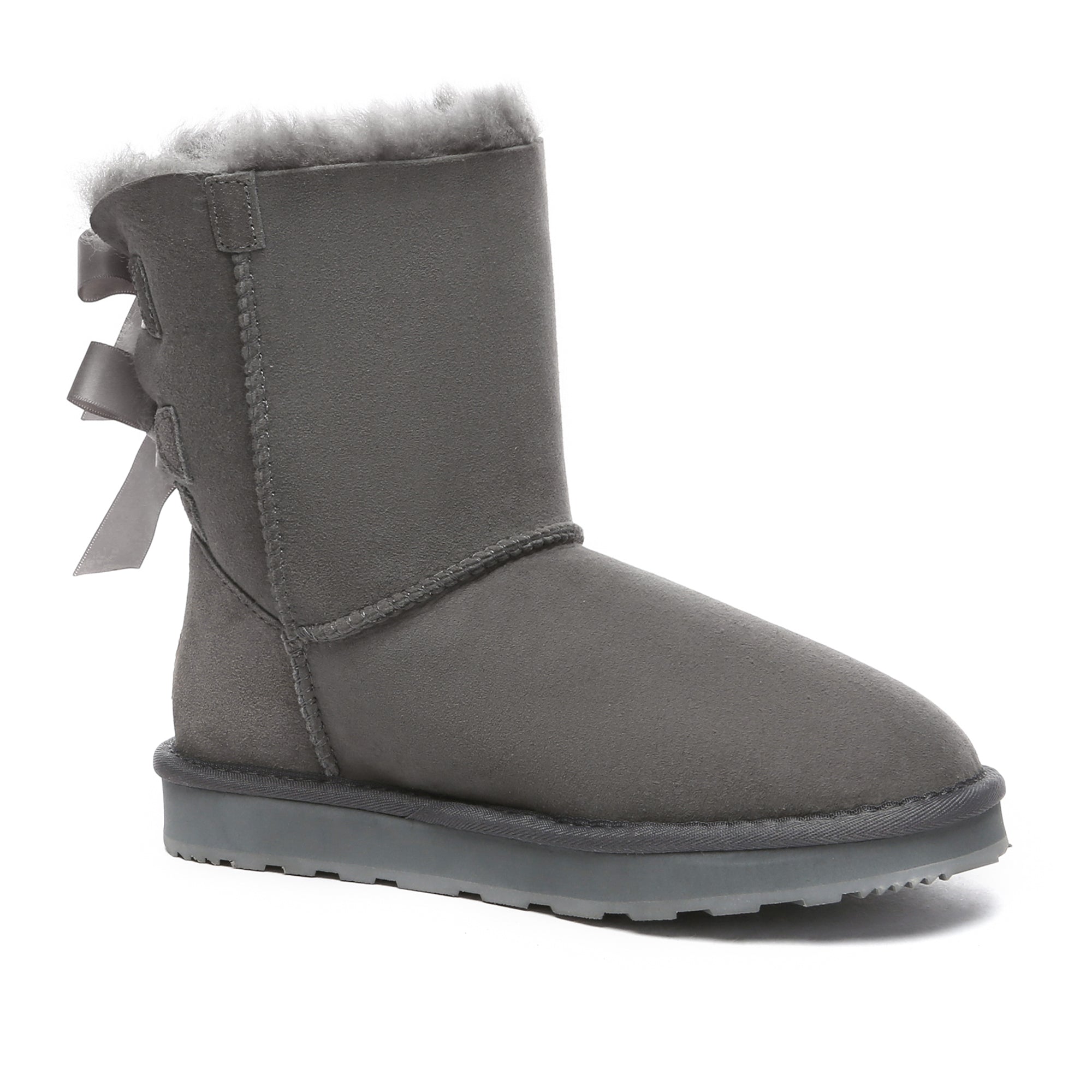 EverUgg Premium Urban Short Back Bow UGG Boots for women, stylish shoes with a back bow design and short silhouette.