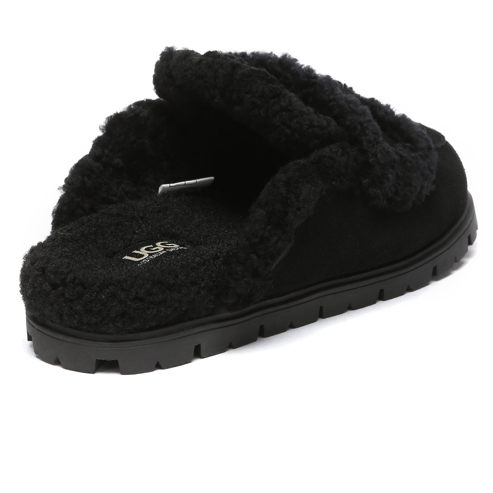 EverUgg Rome Shearling Premium UGG slippers, stylish sandals with plush shearling lining and durable sole for comfortable wear.