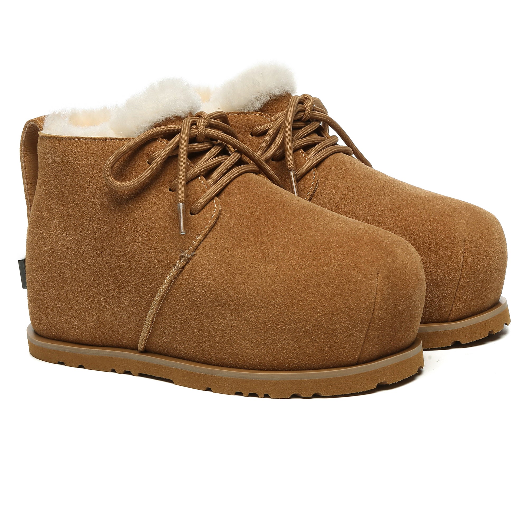 EverUgg ankle lace-up sheepskin boots for women, stylish UGG shoes featuring a lace-up design and cozy sheepskin material.