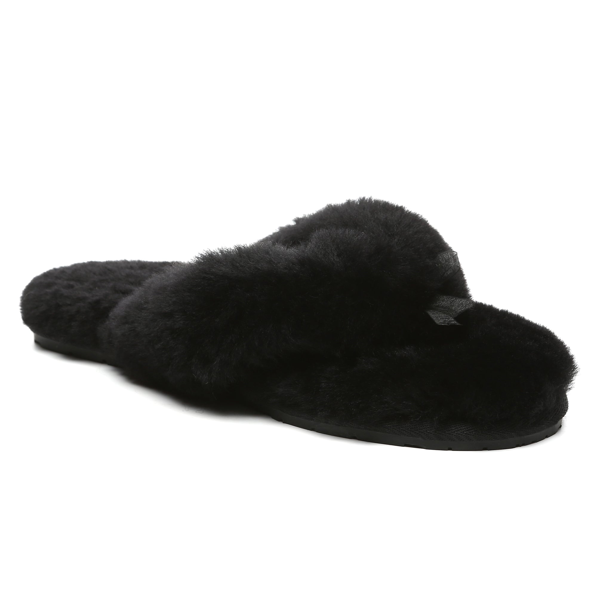 EverUgg fluffy thong slides for women, showcasing soft, plush slippers with thick straps and a cushioned sole.