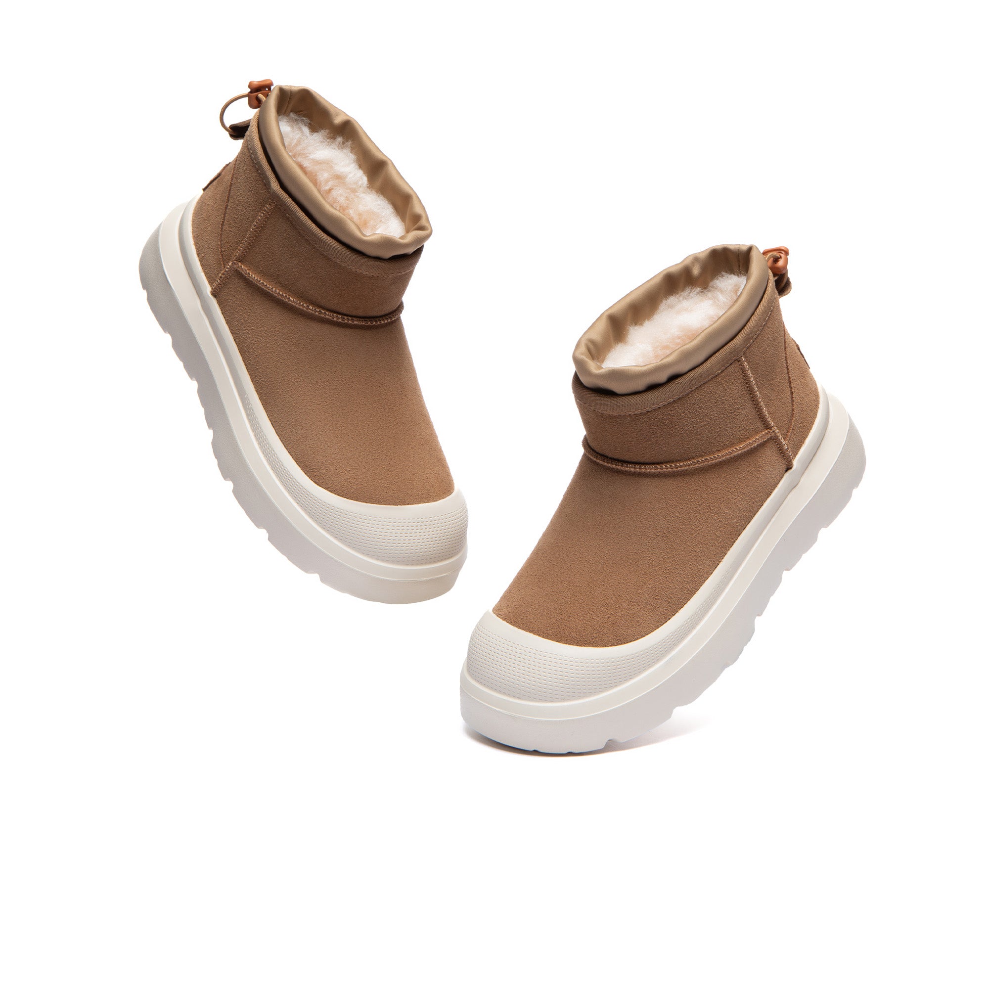 EverUgg UGG outdoor mini classic platform boots II with suede exterior and rugged sole, designed for stylish outdoor wear.