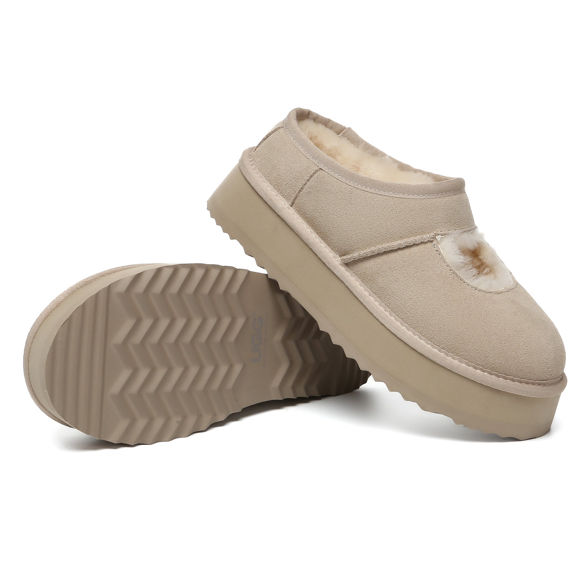 EverUgg UGG Reveal Platform Slippers for women, beige plush slippers with thick platform soles and cozy interior.