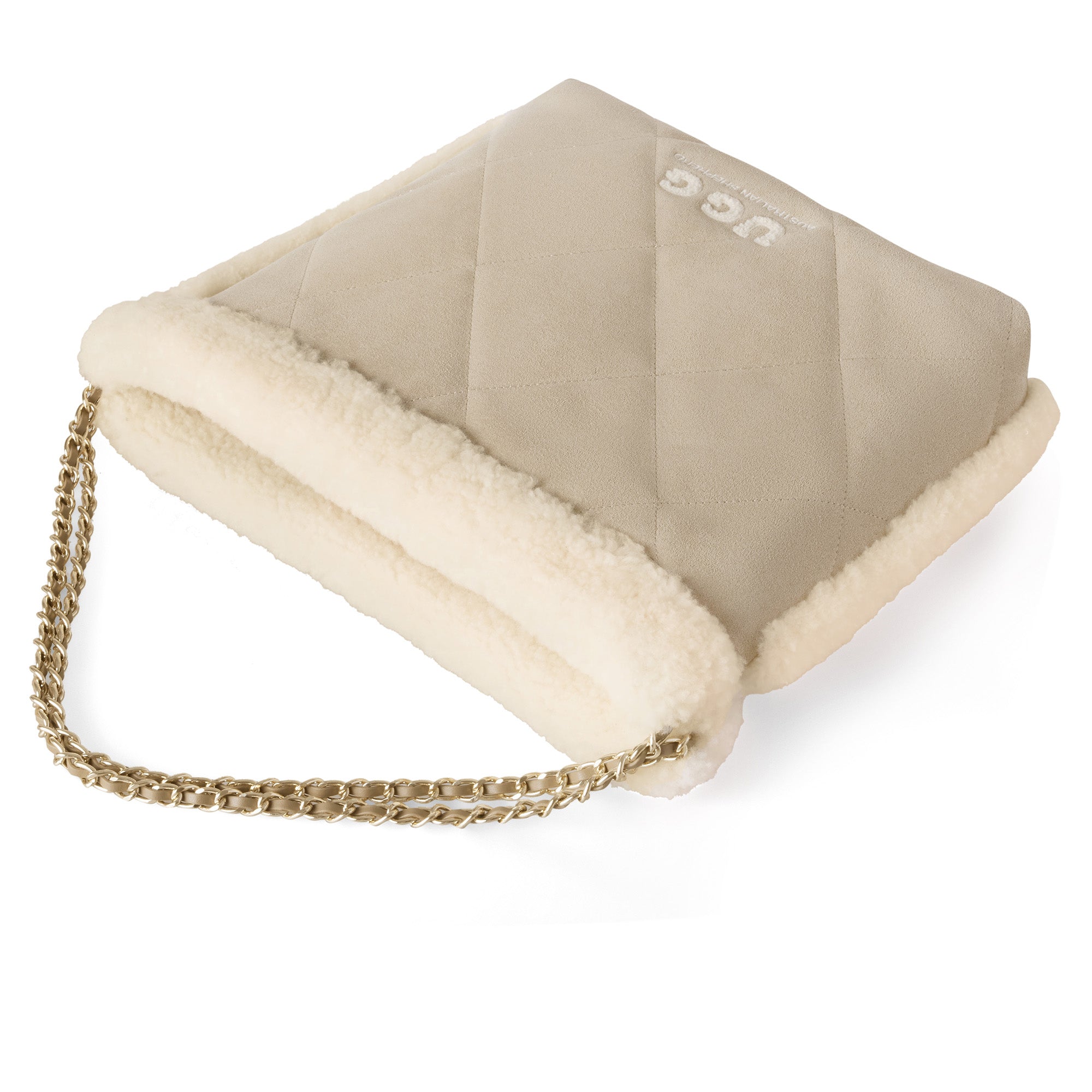 EverUgg shearling tote bag, stylish handbag with soft shearling material and spacious design, perfect for everyday use.
