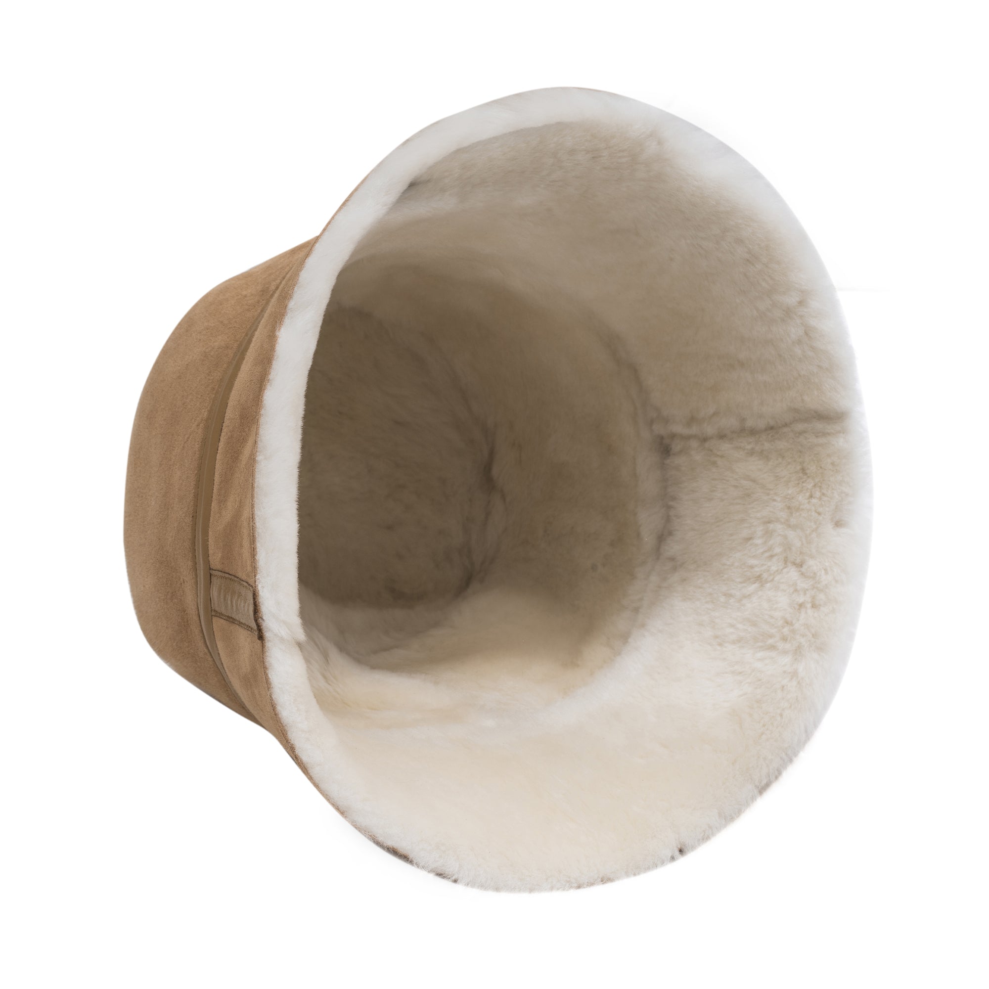 EverUgg winter sheepskin wool bucket hat with warm, soft texture and classic design, perfect for cold weather outdoor wear.