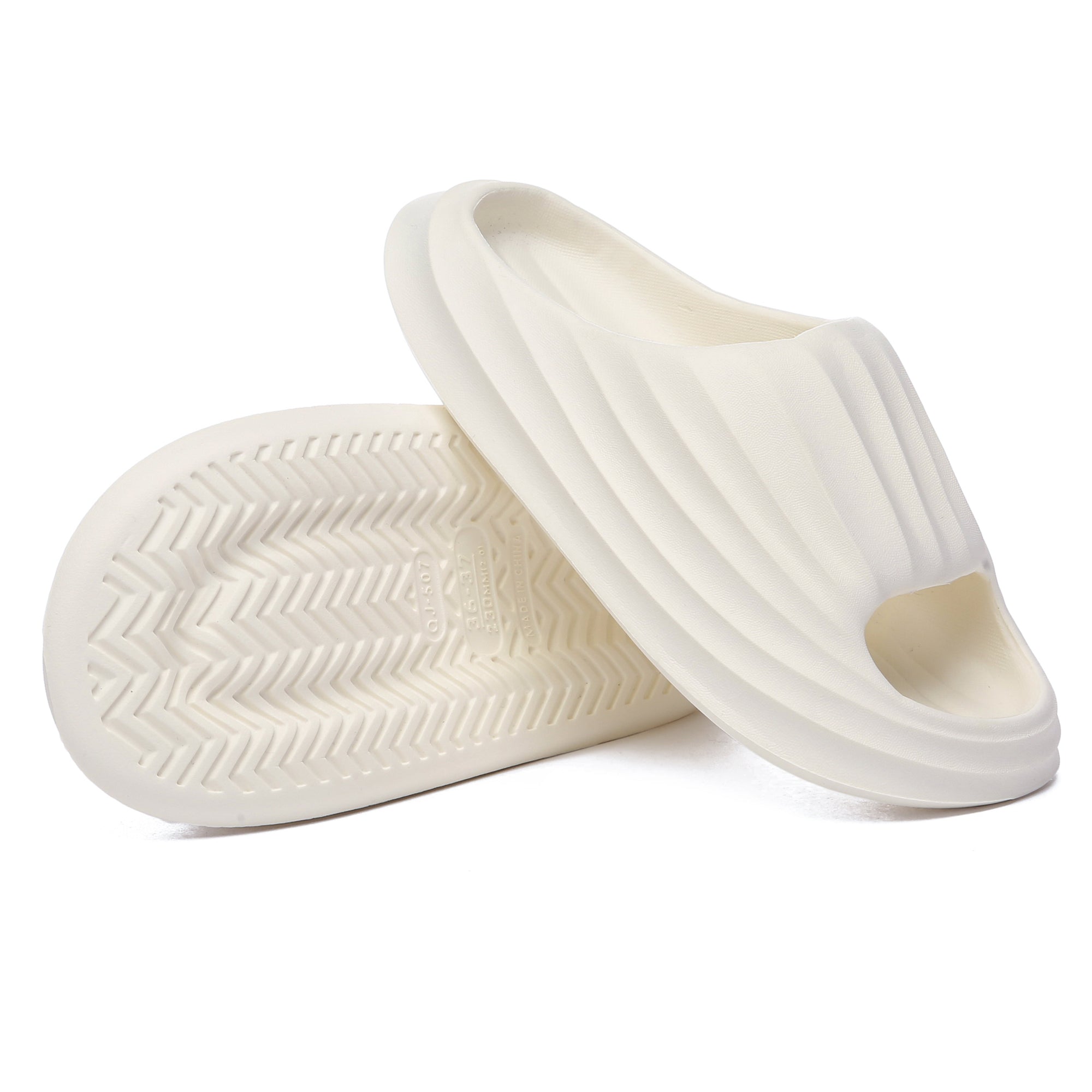 Women’s EverUgg comfy anti-slip slippers with open-toe sandal design and soft, cushioned straps for indoor comfort.