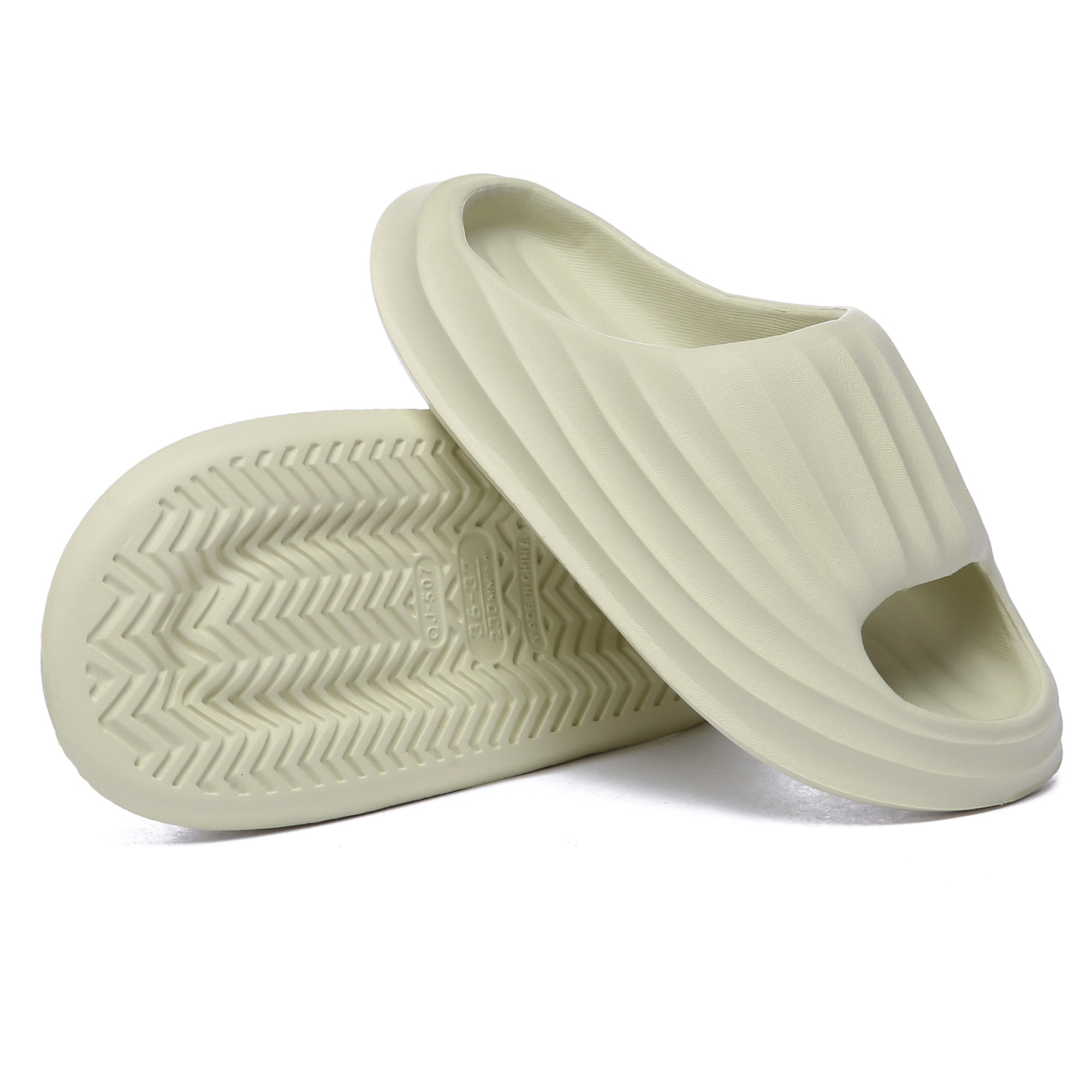 Women’s EverUgg anti-slip slippers, comfortable sandal style with cushioned straps and textured soles for safe indoor wear.