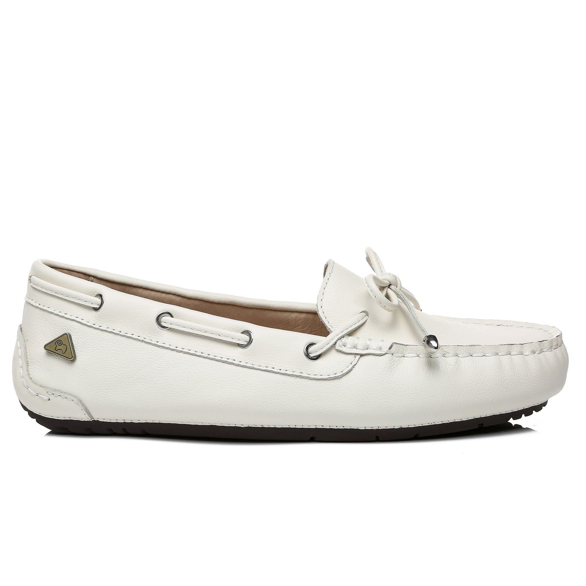 EverUgg Sammy women’s white leather moccasin shoes with a sleek design and soft leather upper.