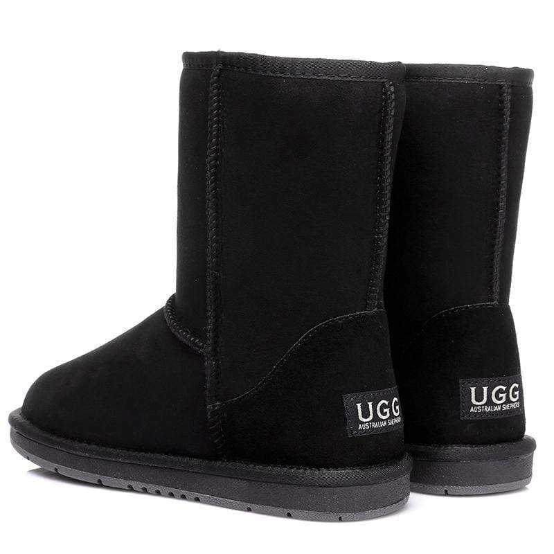EverUgg Short Classic UGG Boots for women, cozy sheepskin-lined shoes with a classic tan finish and durable rubber soles.