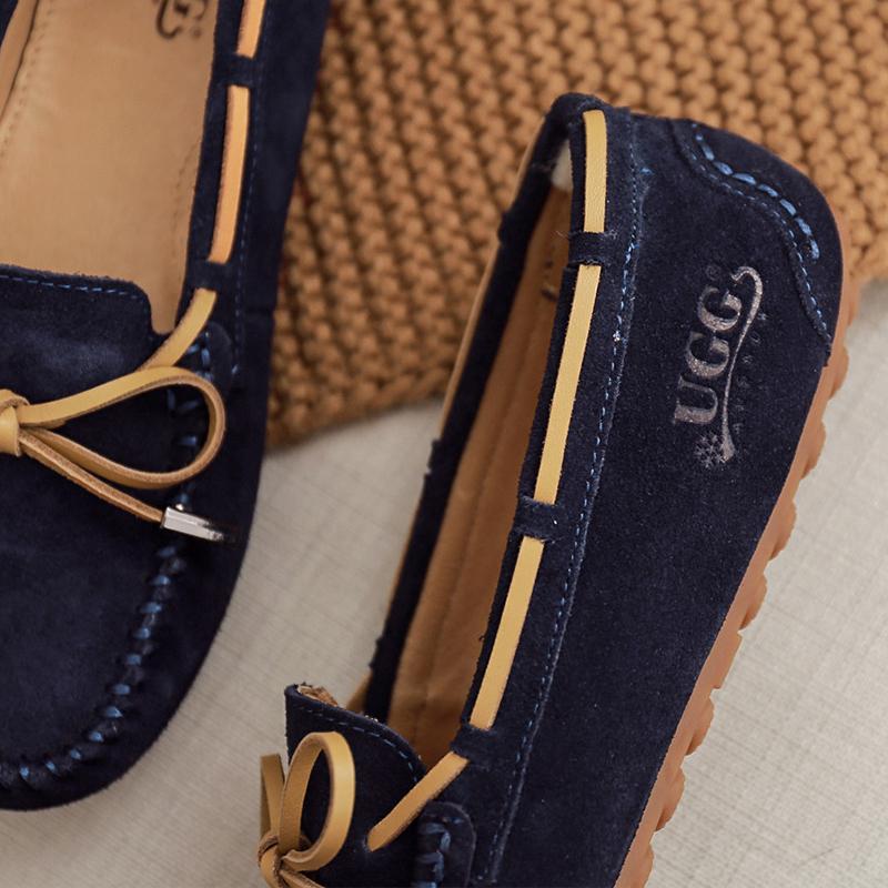 AuSnow UGG Ozsnow Moccasin slippers for women, cozy slip-on shoes with plush lining and moccasin style, ideal for indoor comfort.