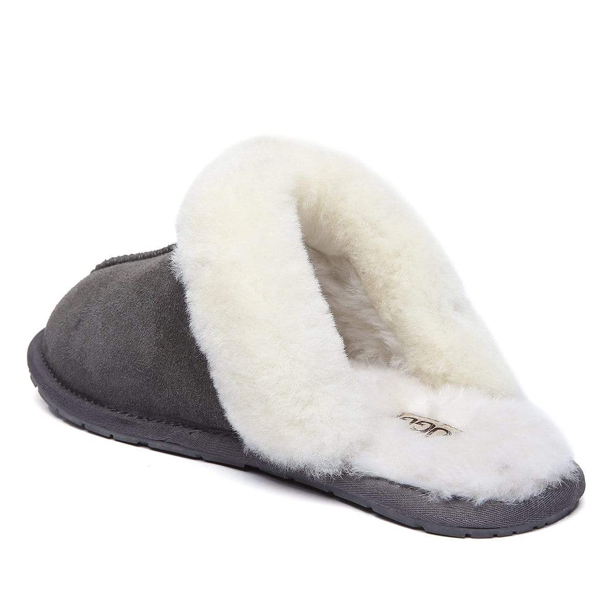 EverUgg UGG Premium Scuff Slippers for women, soft plush interior, and cozy slip-on design, ideal for indoor comfort.