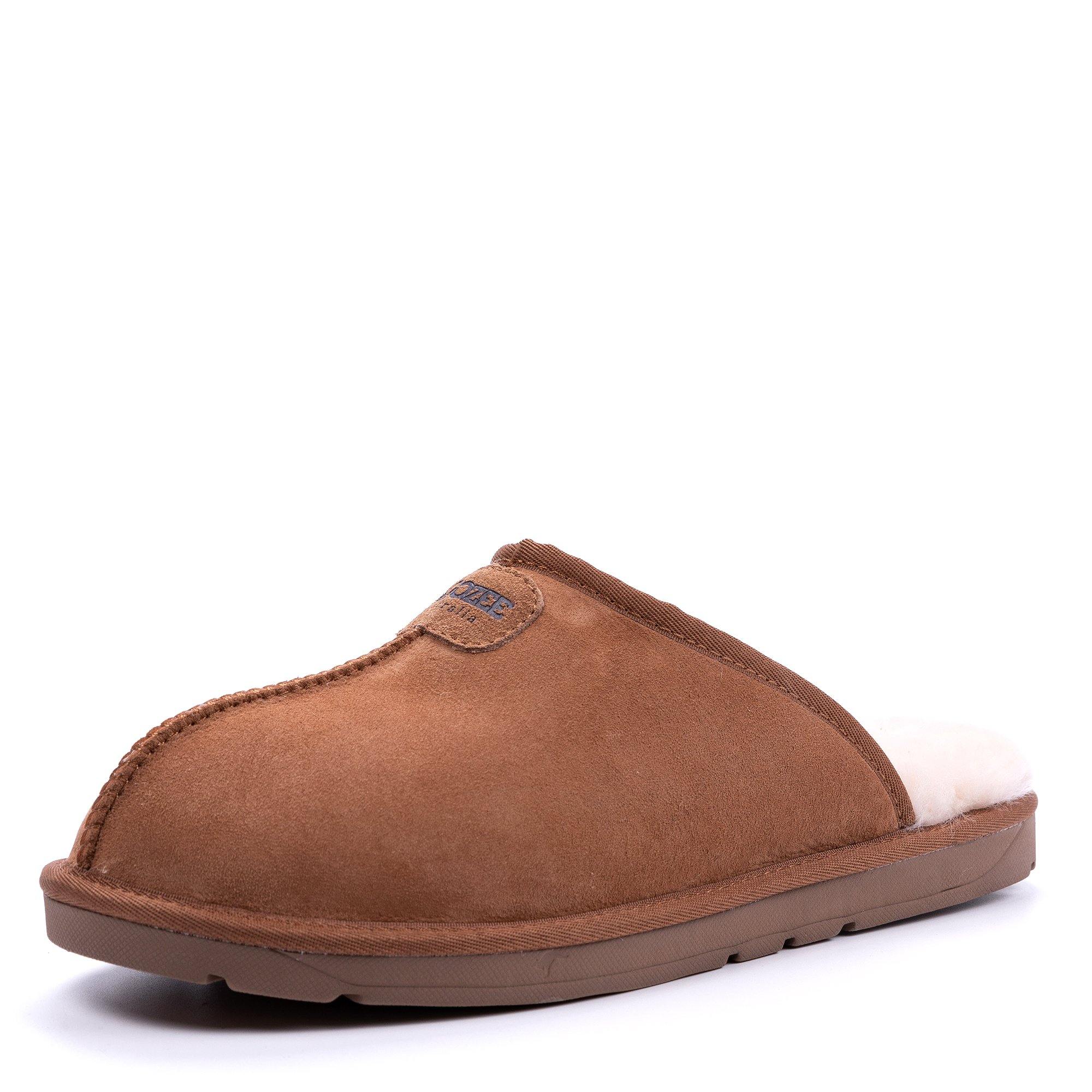Roozee UGG Roozee Men Scuff slippers in brown leather with soft lining, casual slip-on footwear for men.