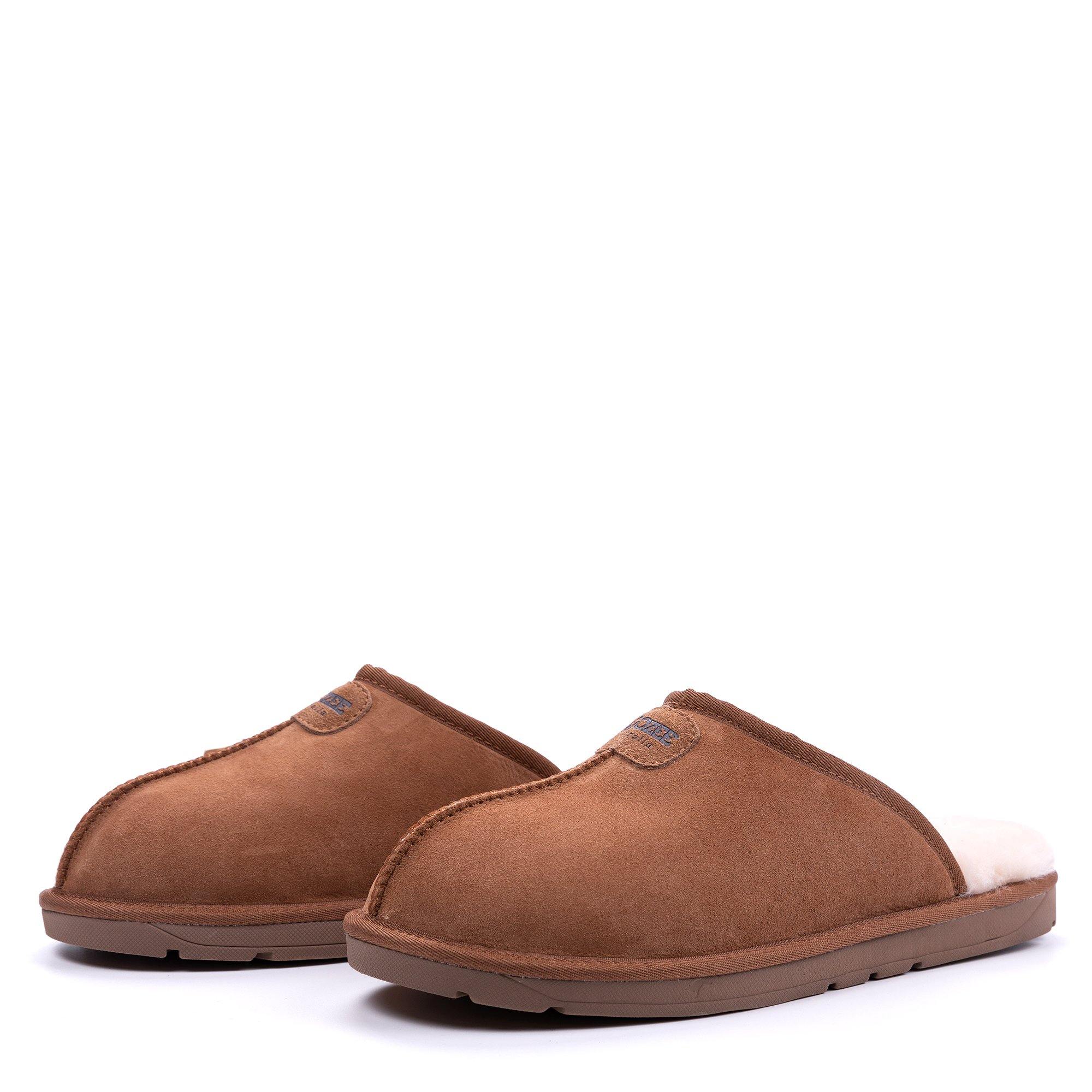 Roozee UGG Roozee Men scuff slippers with soft material and slip-on design, ideal for comfortable indoor wear.