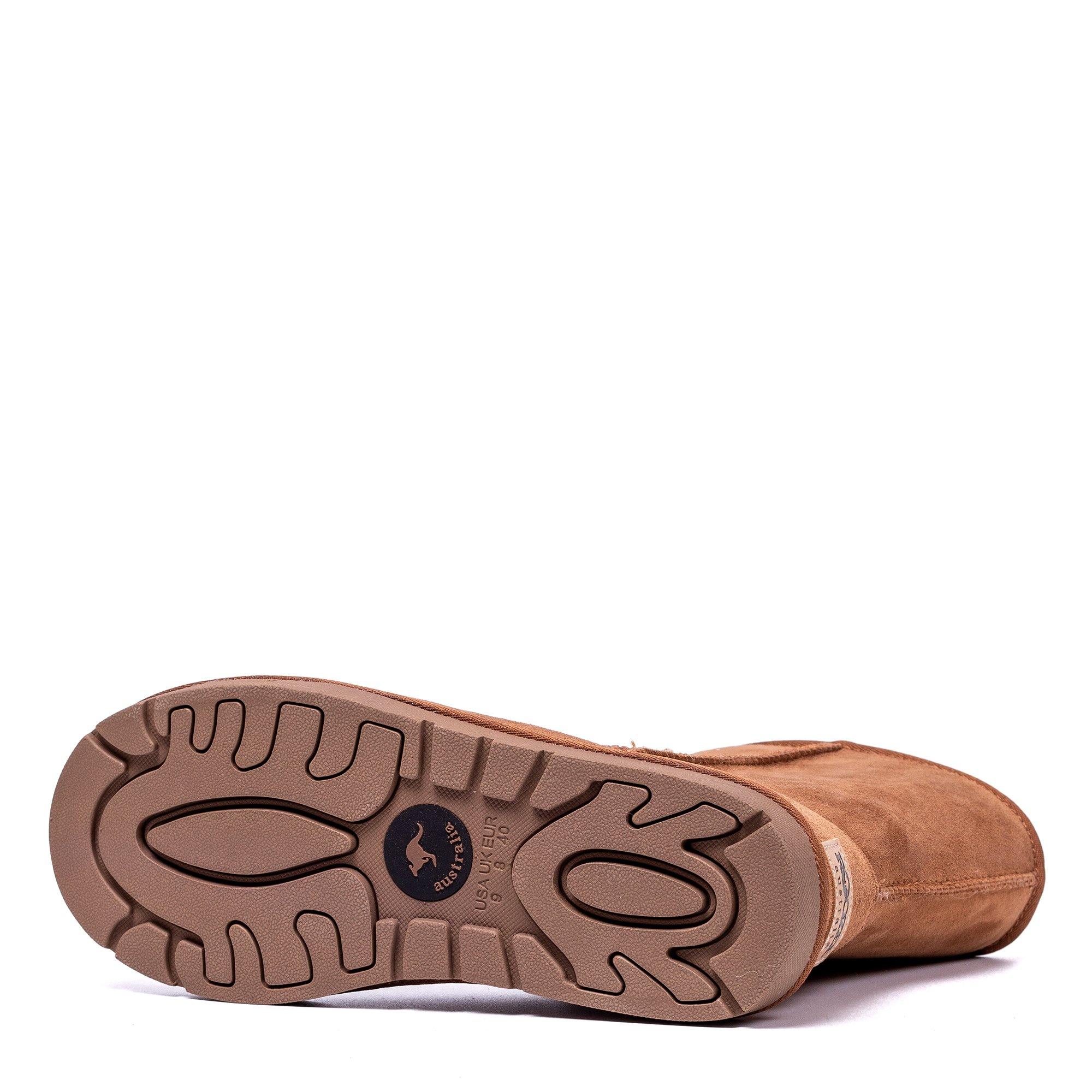 Roozee UGG Roozee Short Classic Boots for women, brown suede shoes with shearling lining and flat rubber sole.