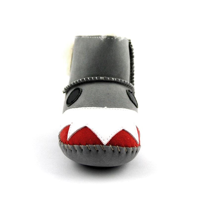 DK UGG stylish baby boots for kids, cozy and fashionable shoes with soft material and cute design for little ones.
