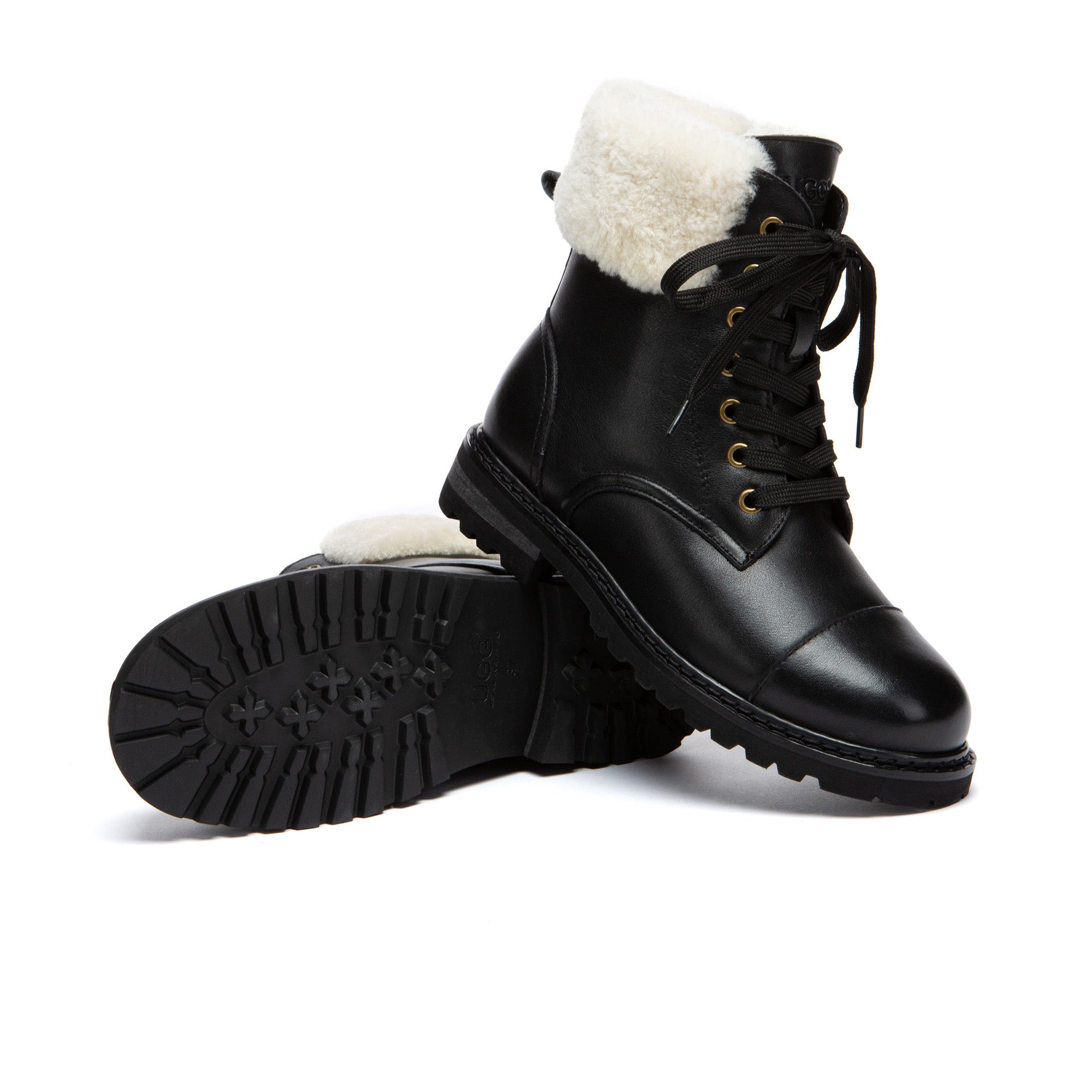 EverUgg Metro Leather UGG Boots in classic style, featuring premium leather and cozy interior, perfect for casual winter wear.