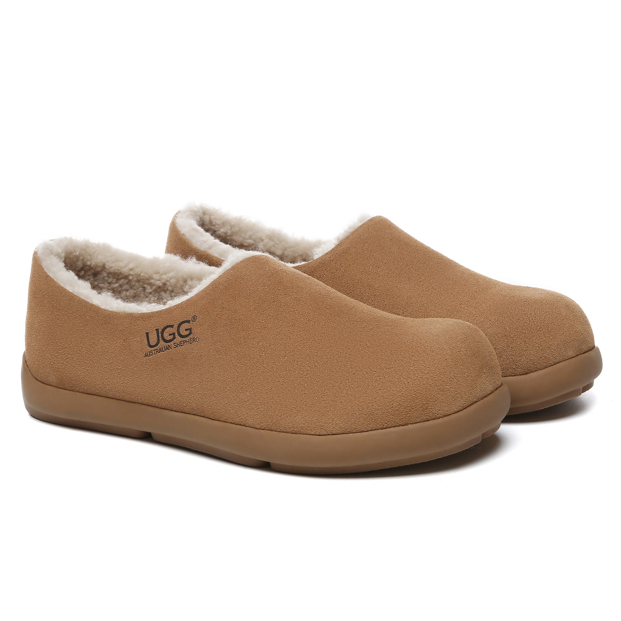 EverUgg ankle clog slippers for women, soft UGG shoes with a cozy design, featuring a plush exterior and comfortable sole.