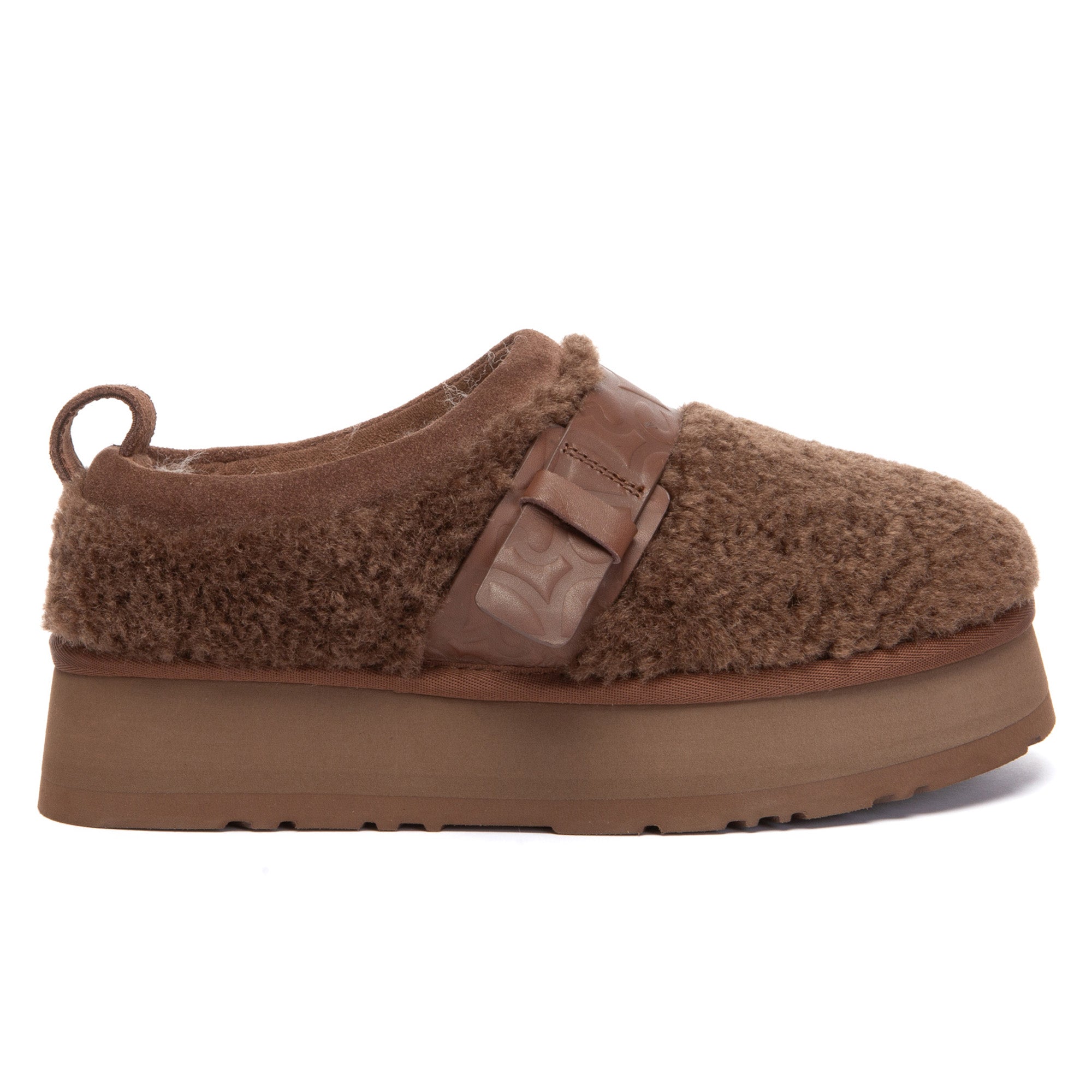 EverUgg ankle shearling platform slippers with cozy shearling lining and thick platform sole, designed for comfort and style.