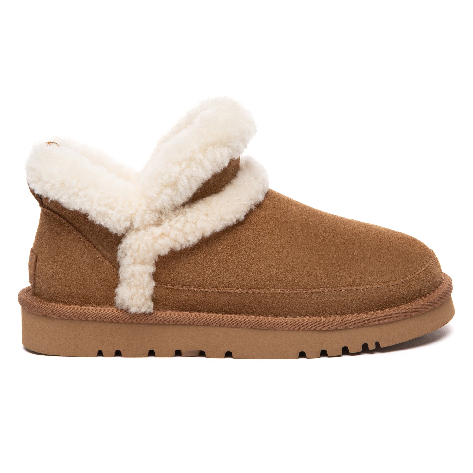 EverUgg Arden ankle UGG slippers, cozy slip-on footwear with plush lining and soft suede exterior.