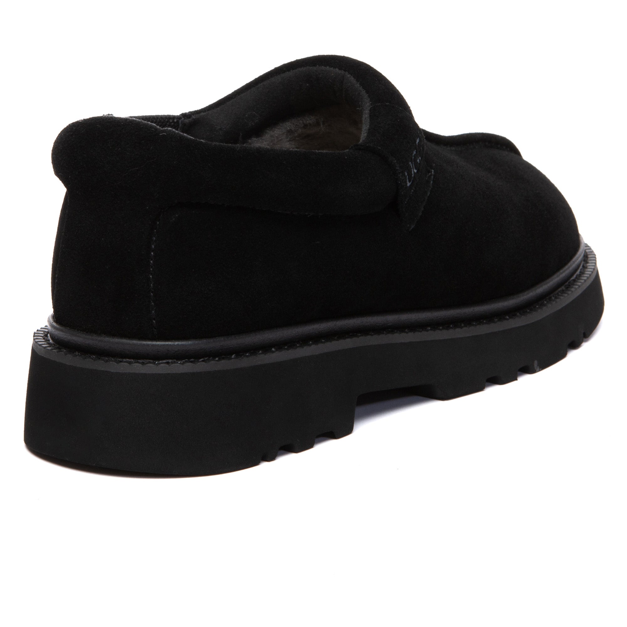 EverUgg Axton ankle UGG slippers in plush material, featuring a cozy design and slip-on style for comfortable indoor wear.