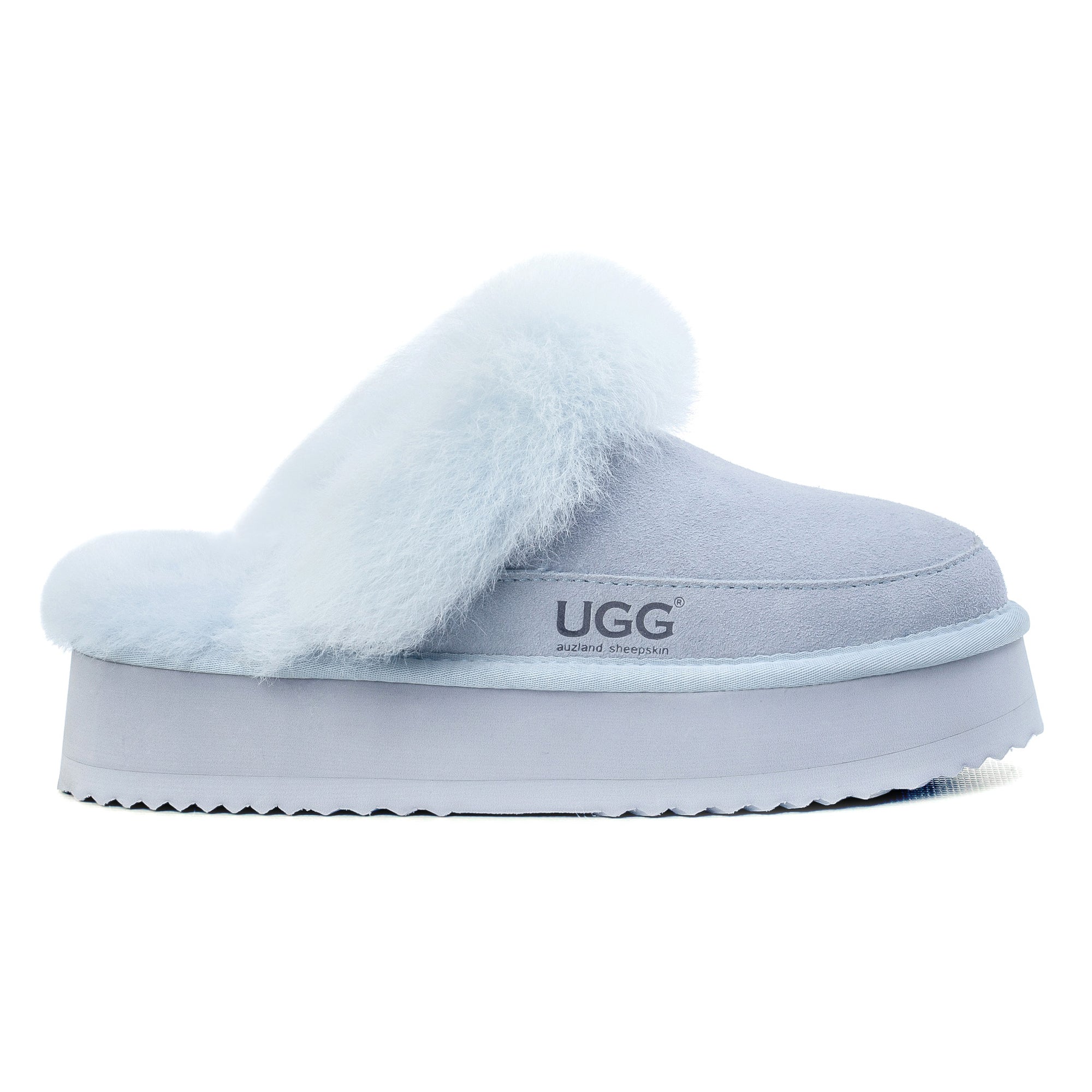 Auzland UGG slippers with classic platform design and scuff detailing, featuring soft material and cozy interior for comfortable wear.