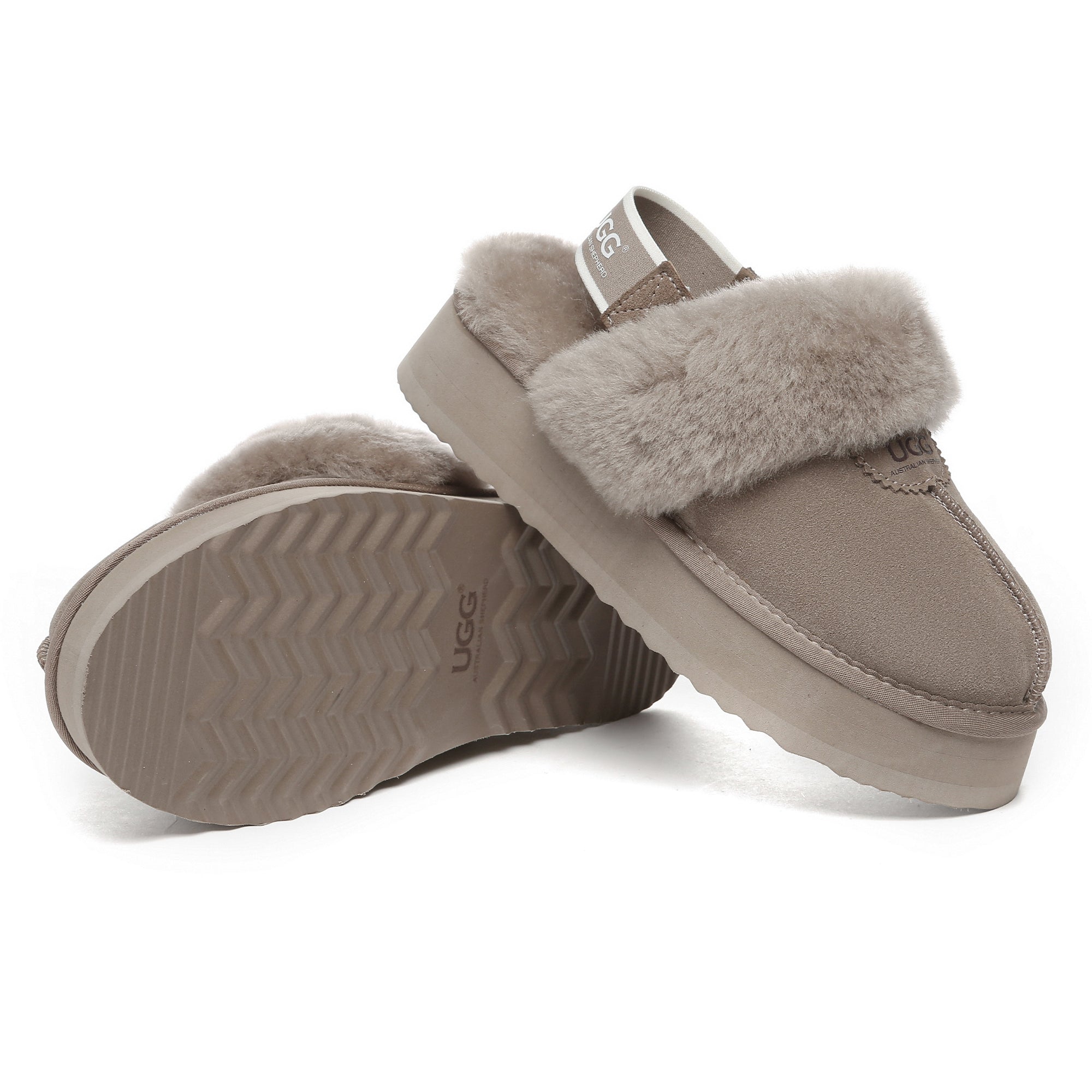 EverUgg Beta Platform UGG slippers with plush lining and thick platform sole, designed for comfort and casual wear.