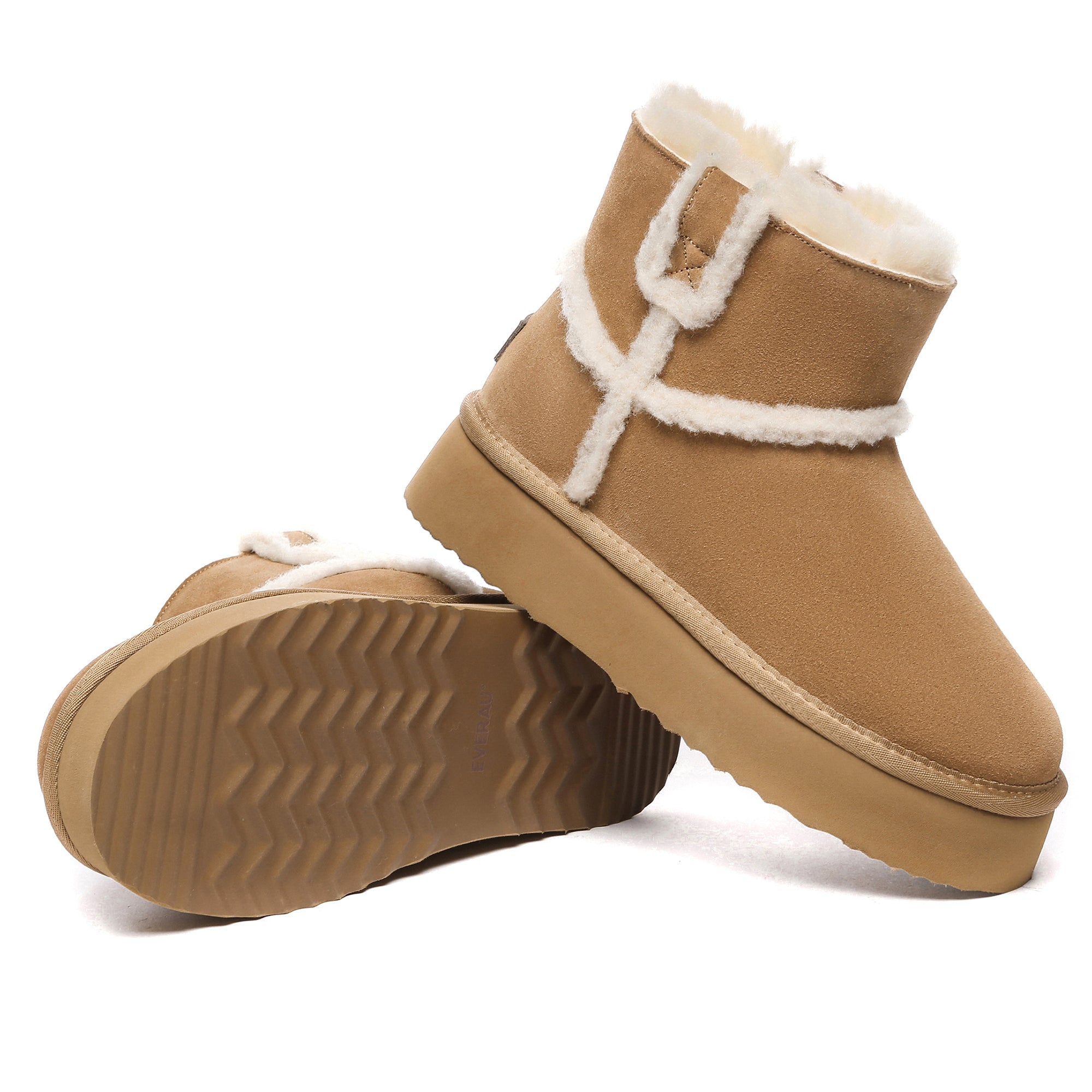 EverUgg Bronte women’s platform UGG boots in chestnut color, featuring plush sheepskin lining and sturdy rubber soles.
