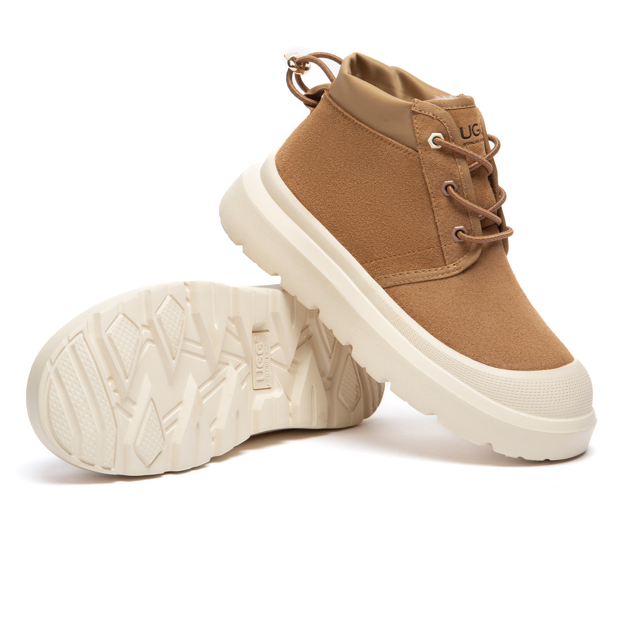 EverUgg lace-up sneakers, stylish shoes with white laces and casual design, perfect for everyday wear.