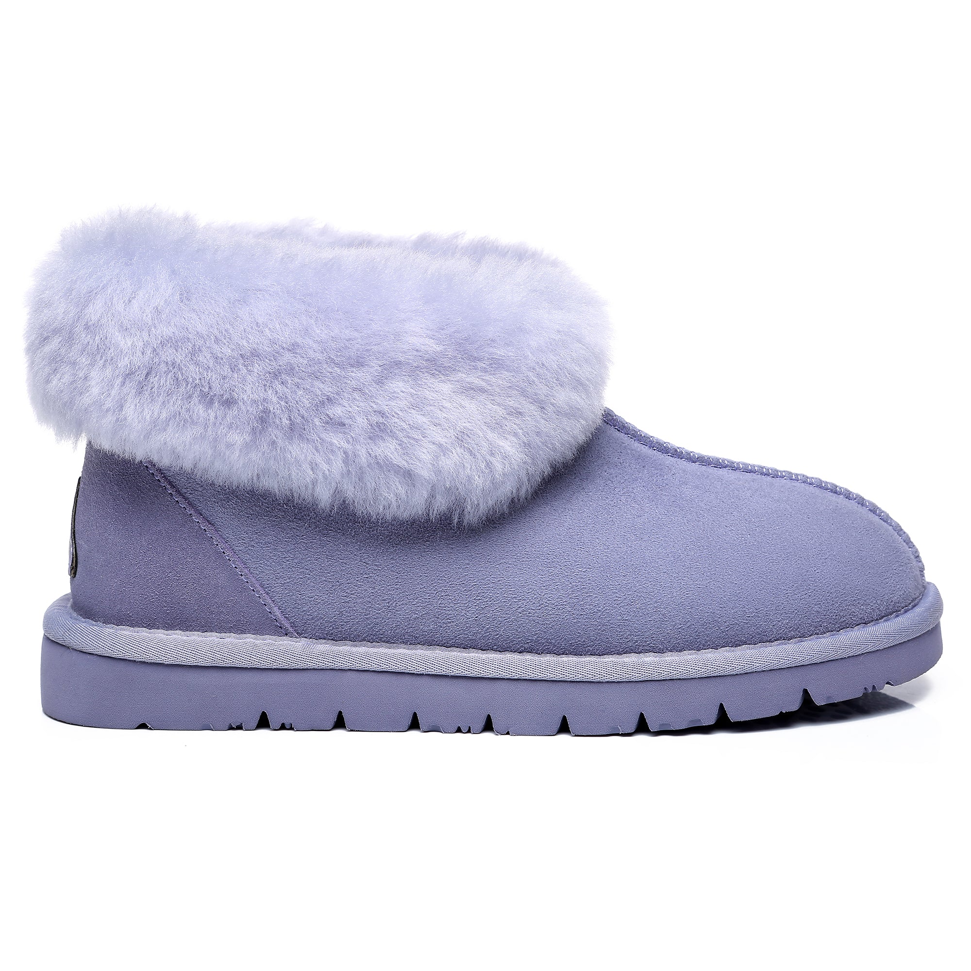 EverUgg Classic Mallow Sheepskin UGG slipper for women, featuring soft sheepskin lining and cozy slip-on design.